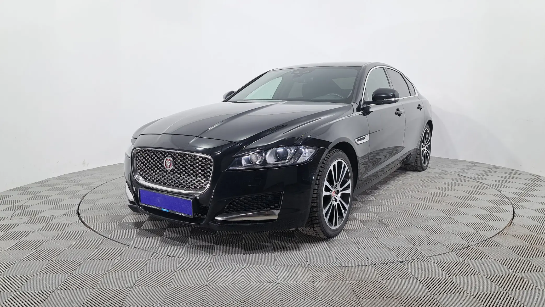 Jaguar XF 2019