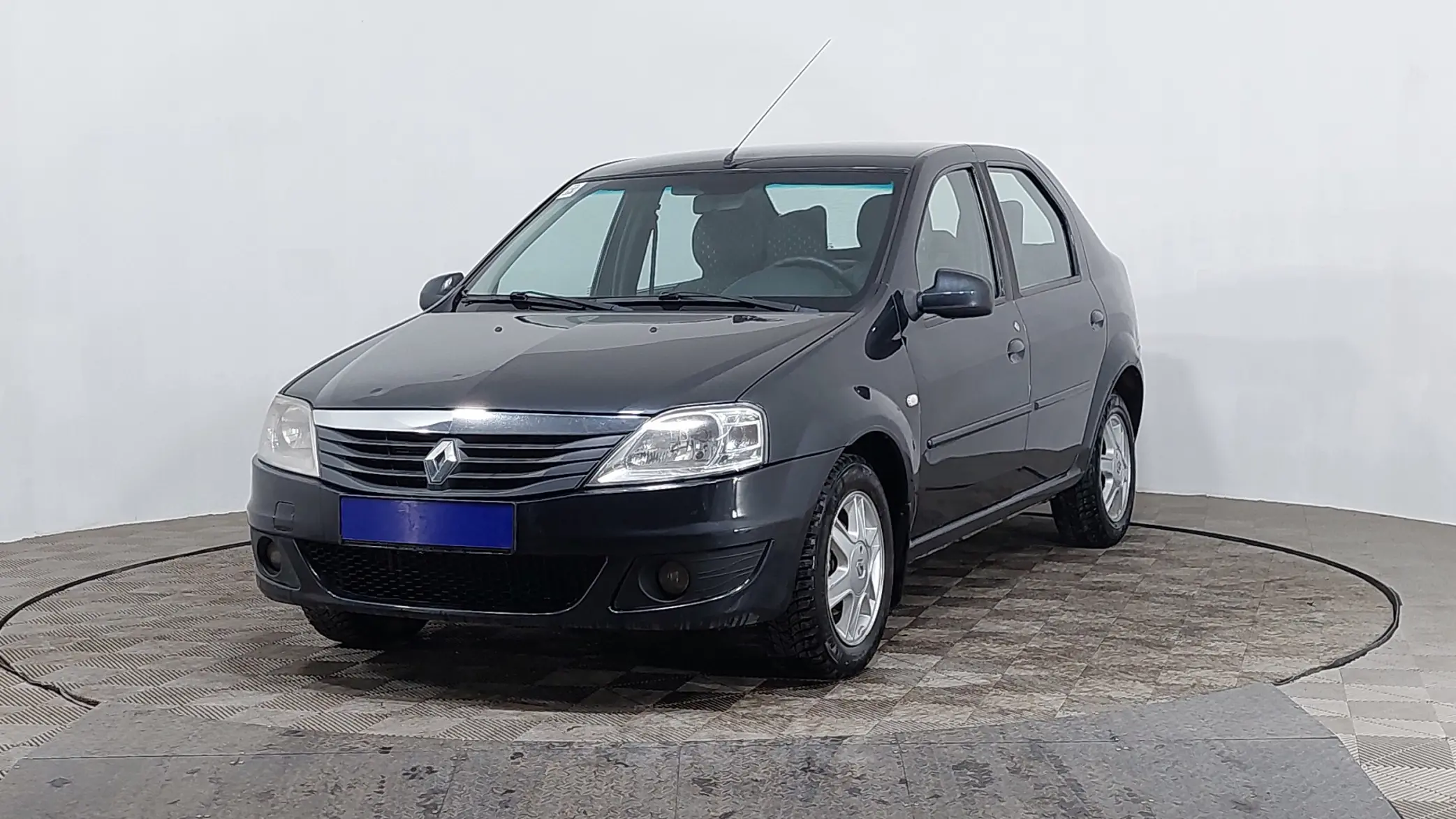 Renault Logan 2010