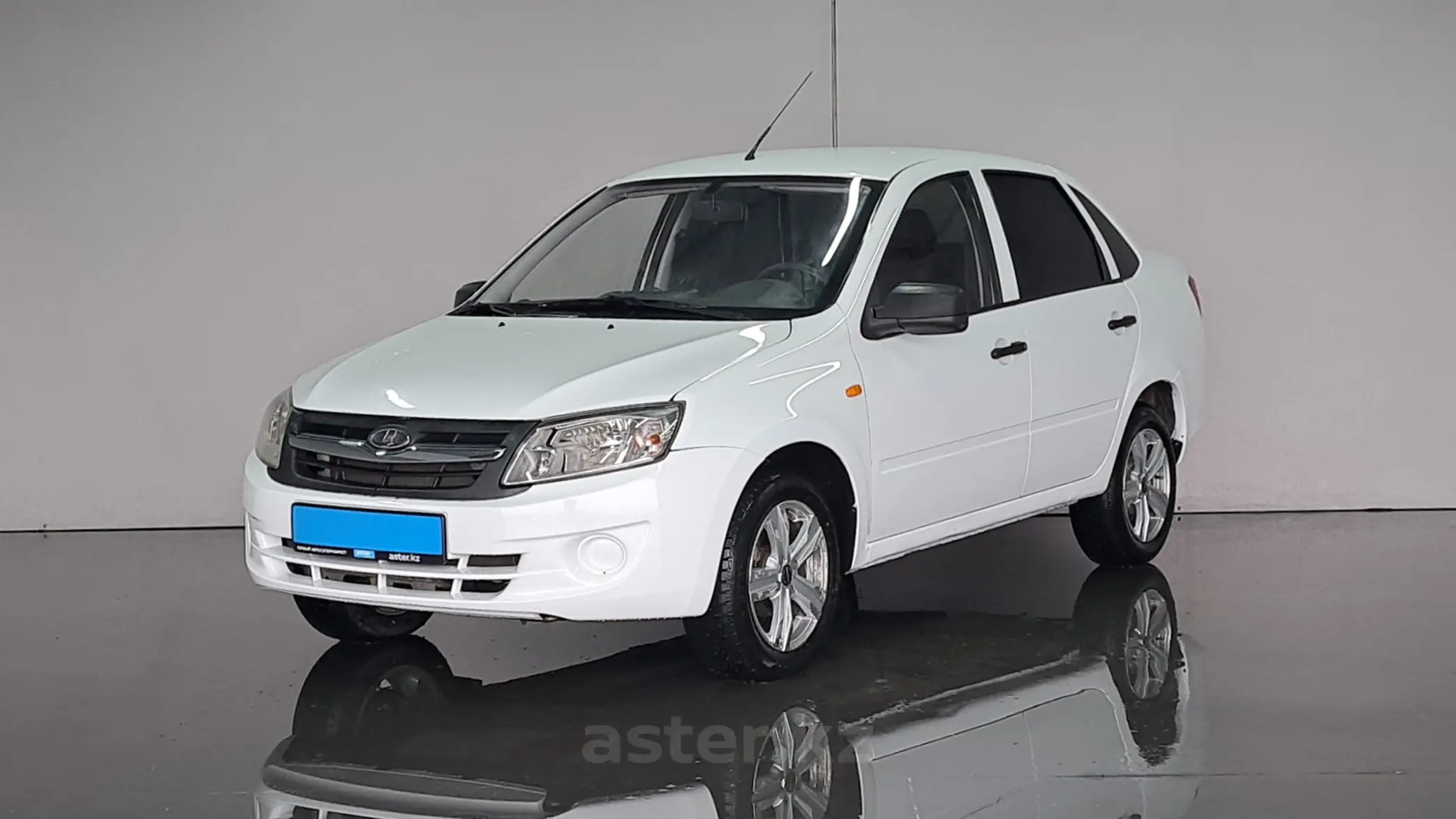 LADA (ВАЗ) Granta 2013