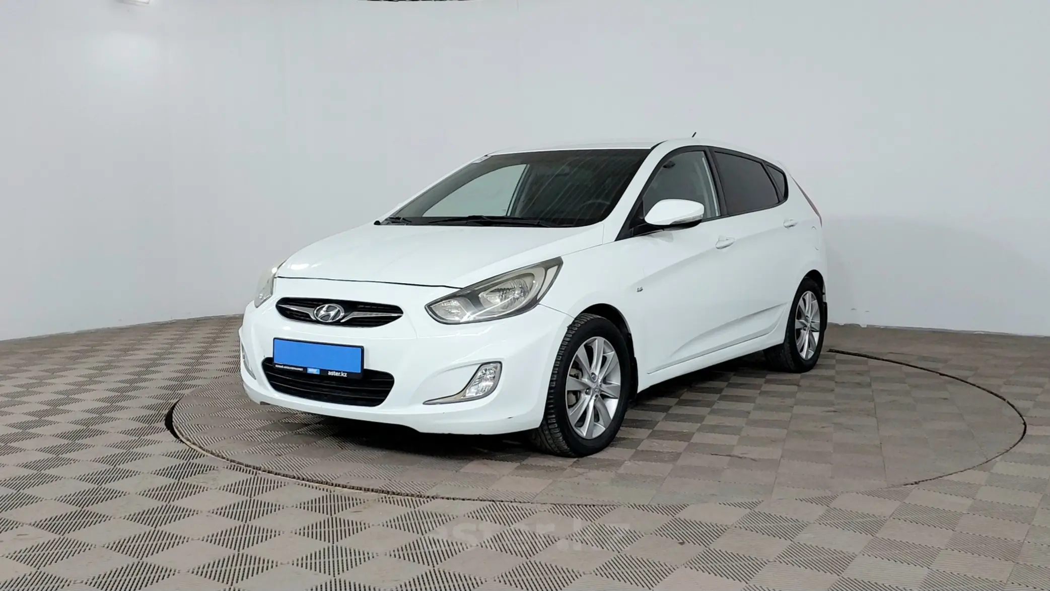 Hyundai Accent 2012