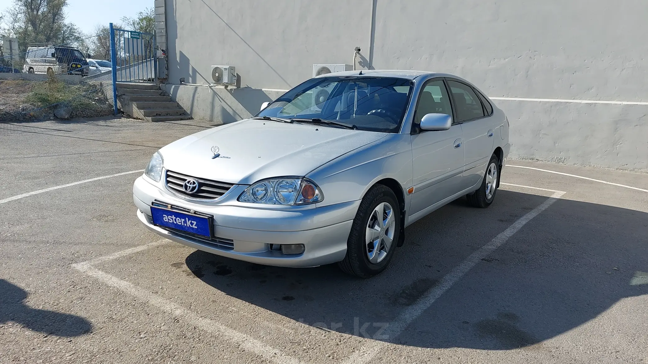 Toyota Avensis 2002