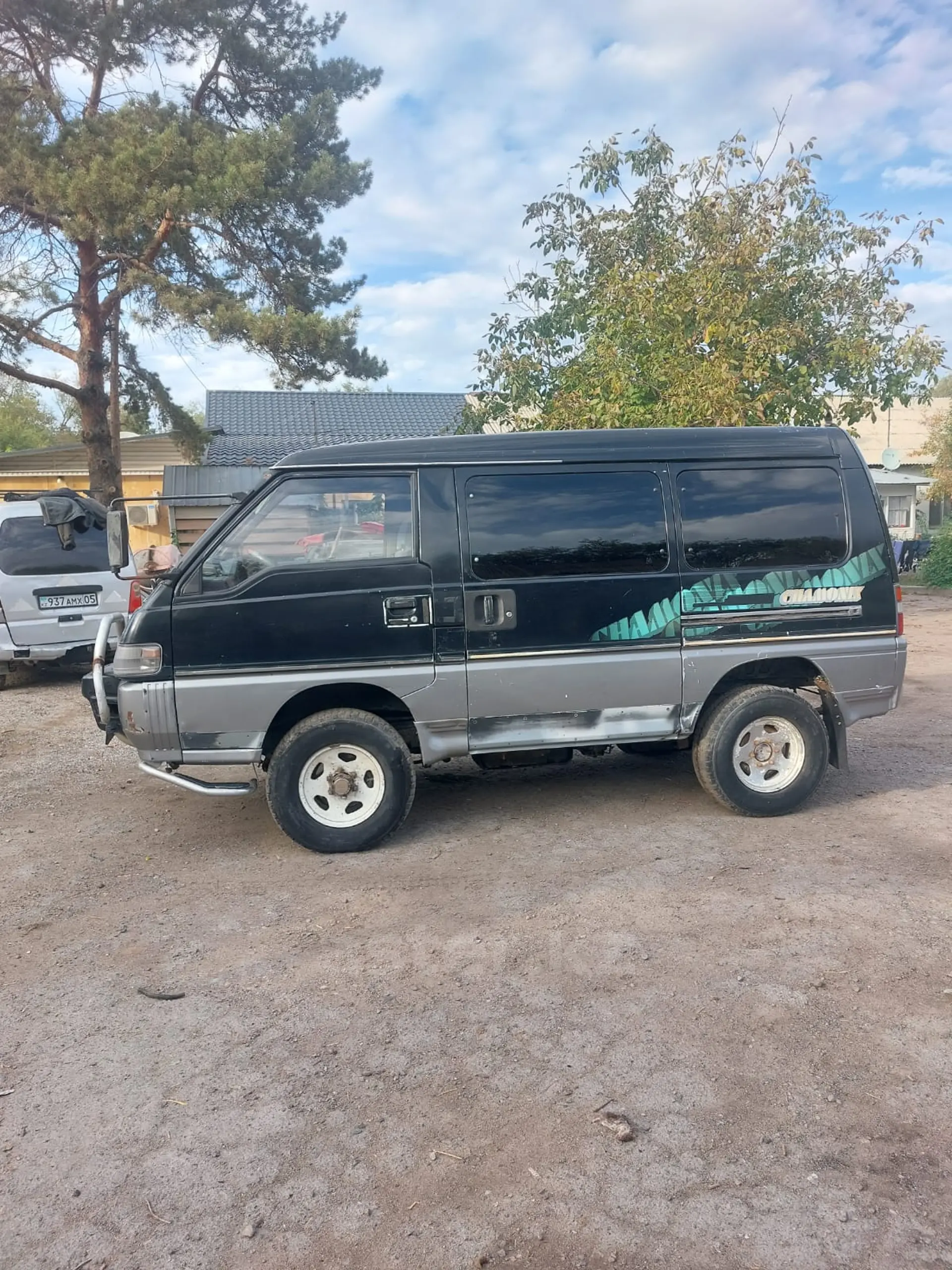 Mitsubishi Delica 1992