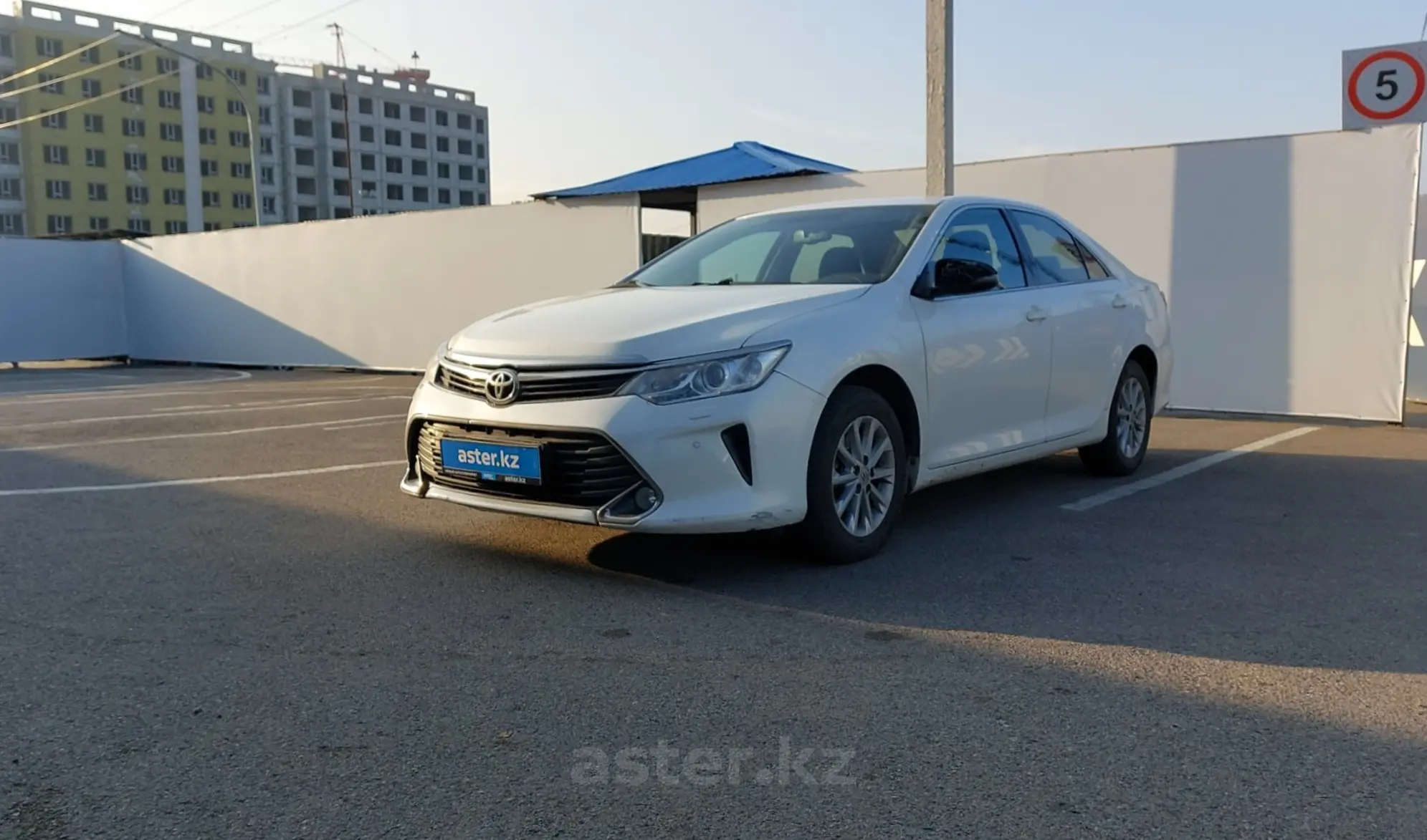 Toyota Camry 2015