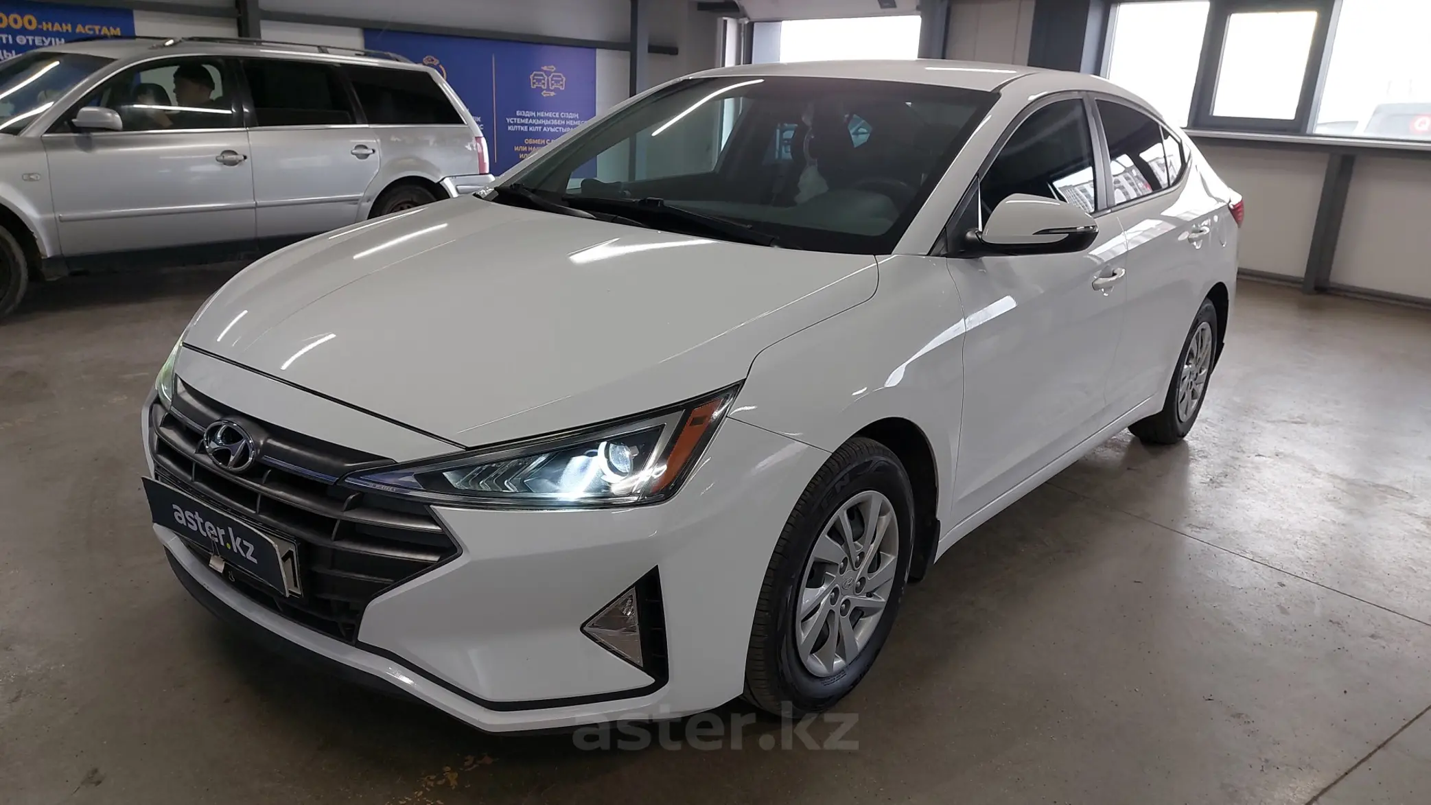 Hyundai Elantra 2019