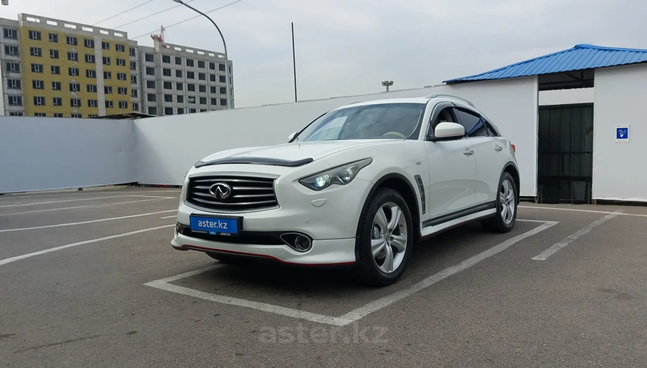 Infiniti FX 2012