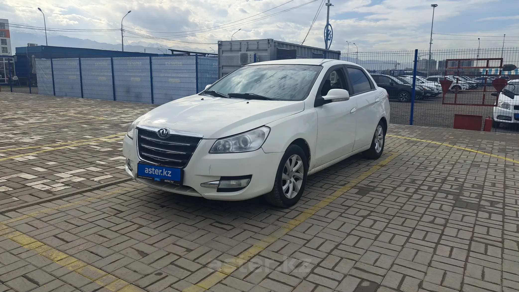 DongFeng S30 2013