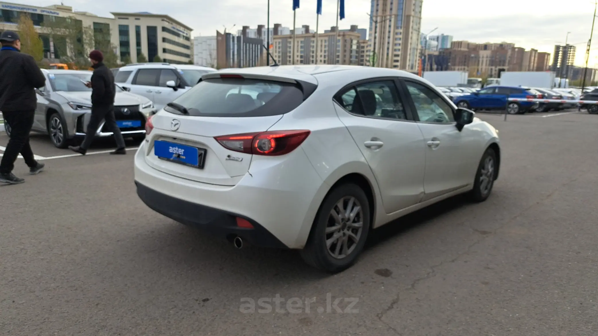 Купить Mazda 3 2015 года в Астане, цена 7000000 тенге. Продажа Mazda 3 в  Астане - Aster.kz. №c939510