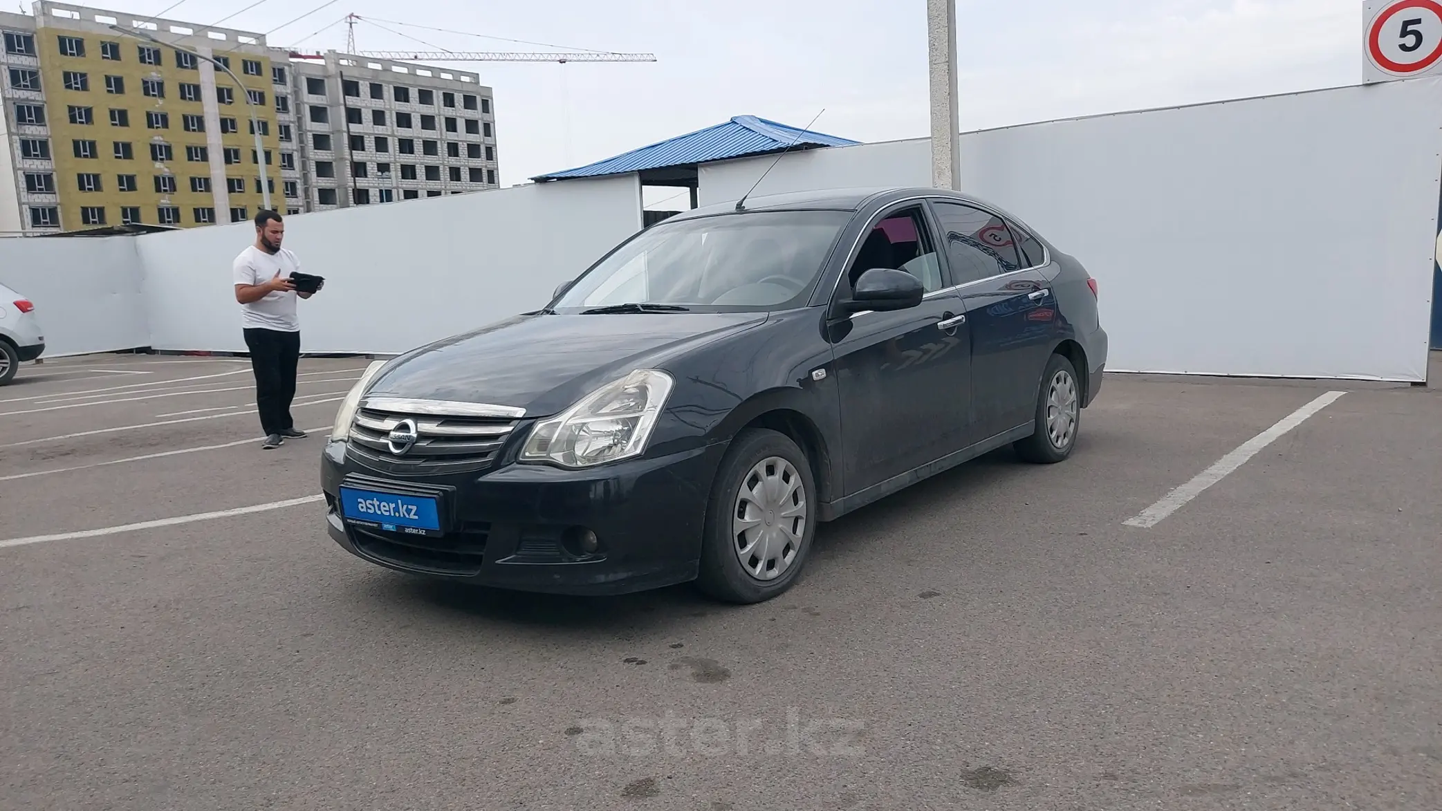 Nissan Almera 2014