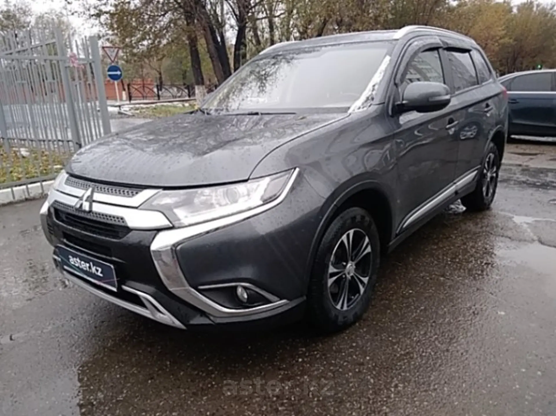 Mitsubishi Outlander 2018