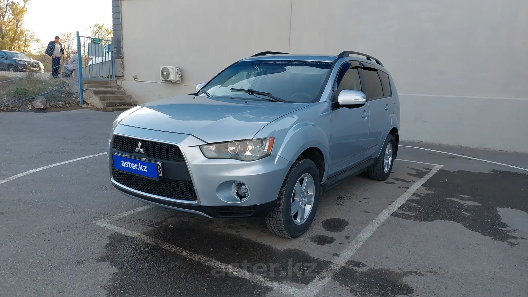 Mitsubishi Outlander 2010