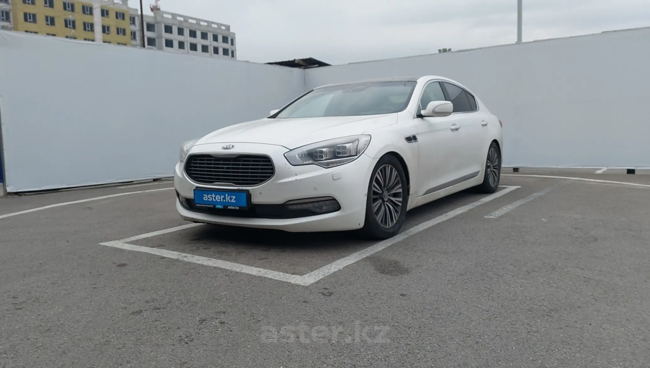 Kia Quoris 2014