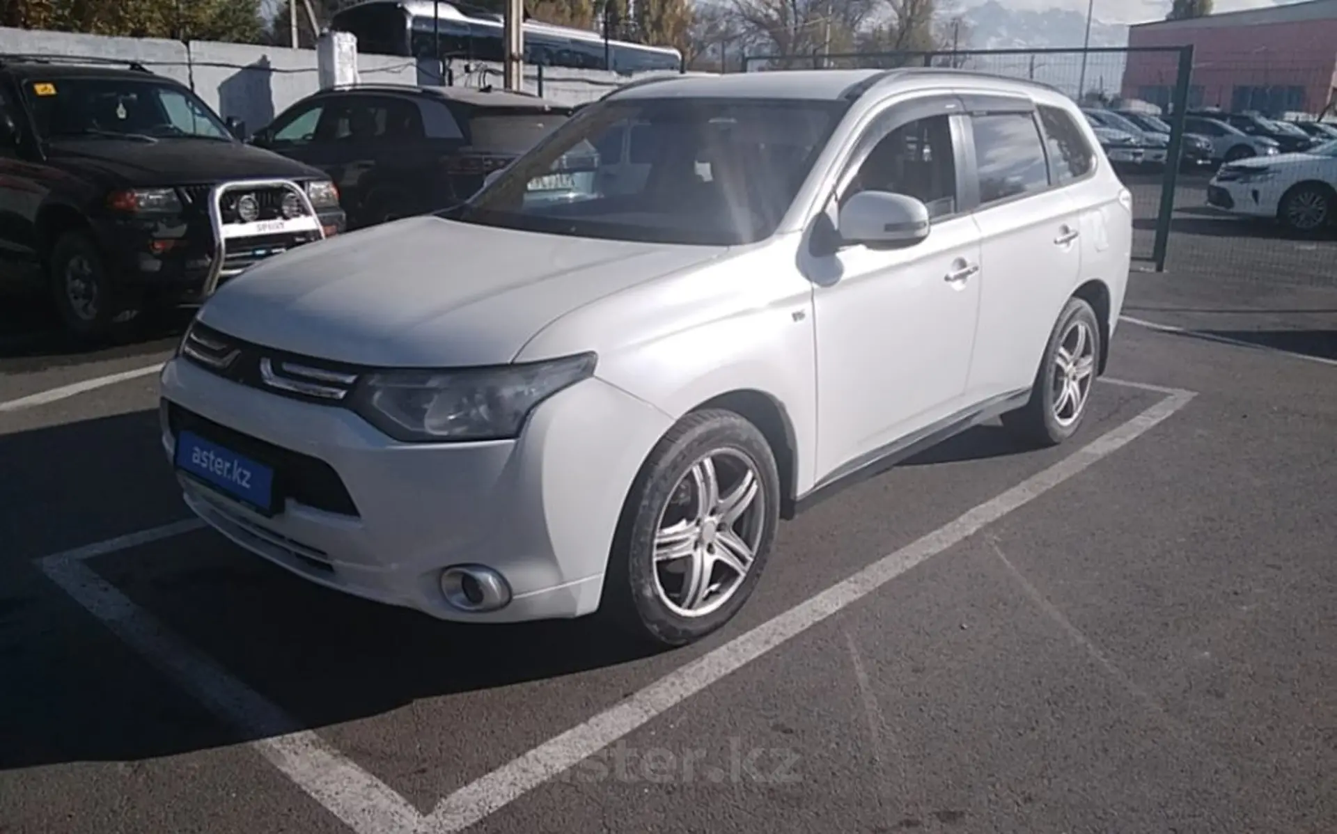 Mitsubishi Outlander 2013