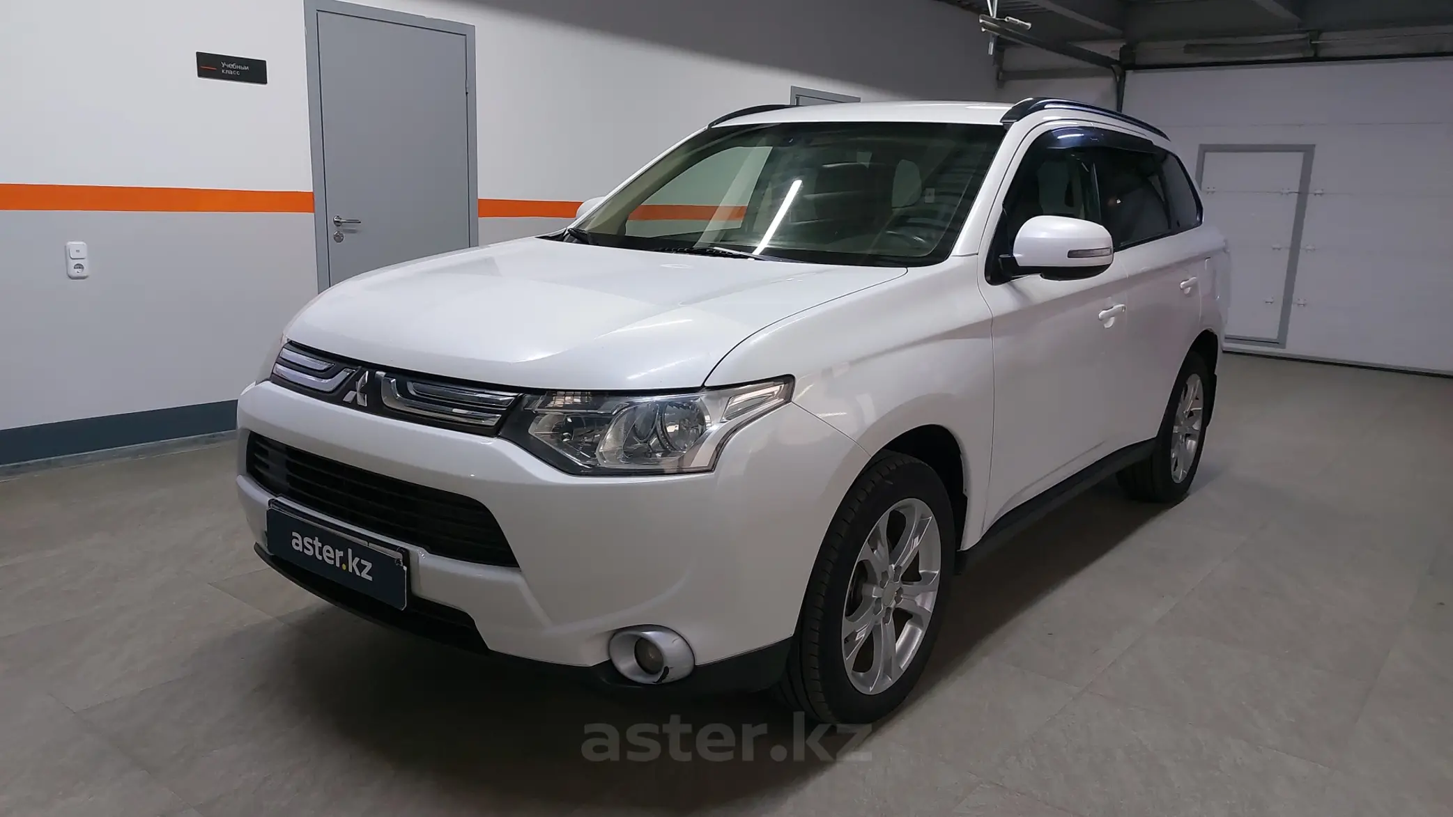 Mitsubishi Outlander 2012