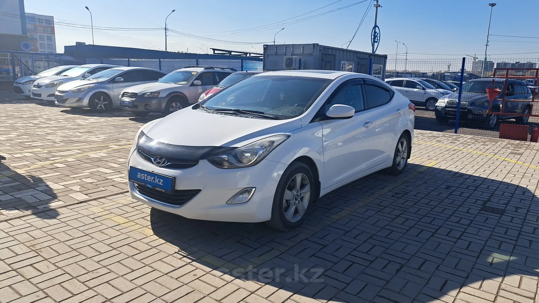 Hyundai Elantra 2012