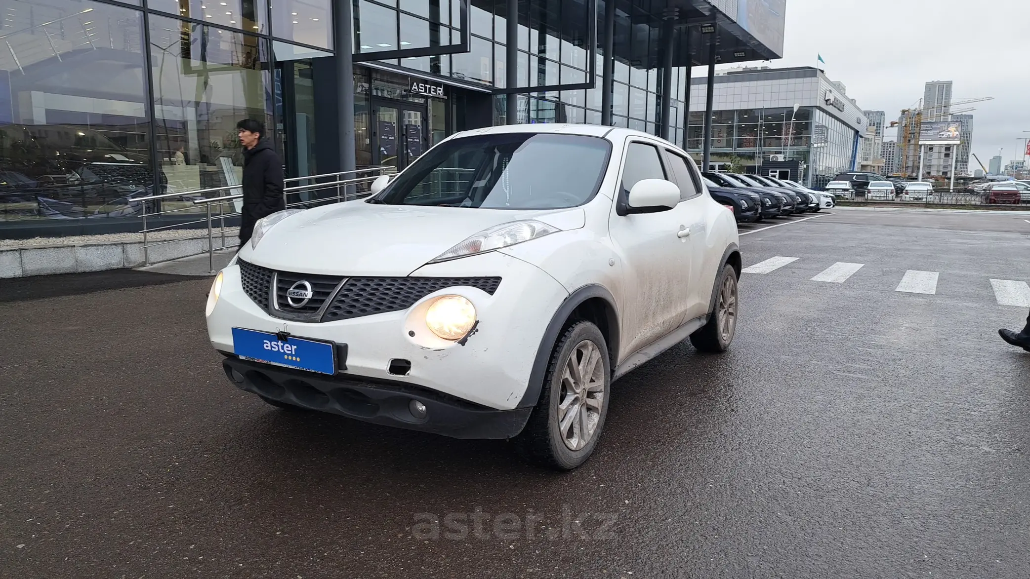 Nissan Juke белый перламутр