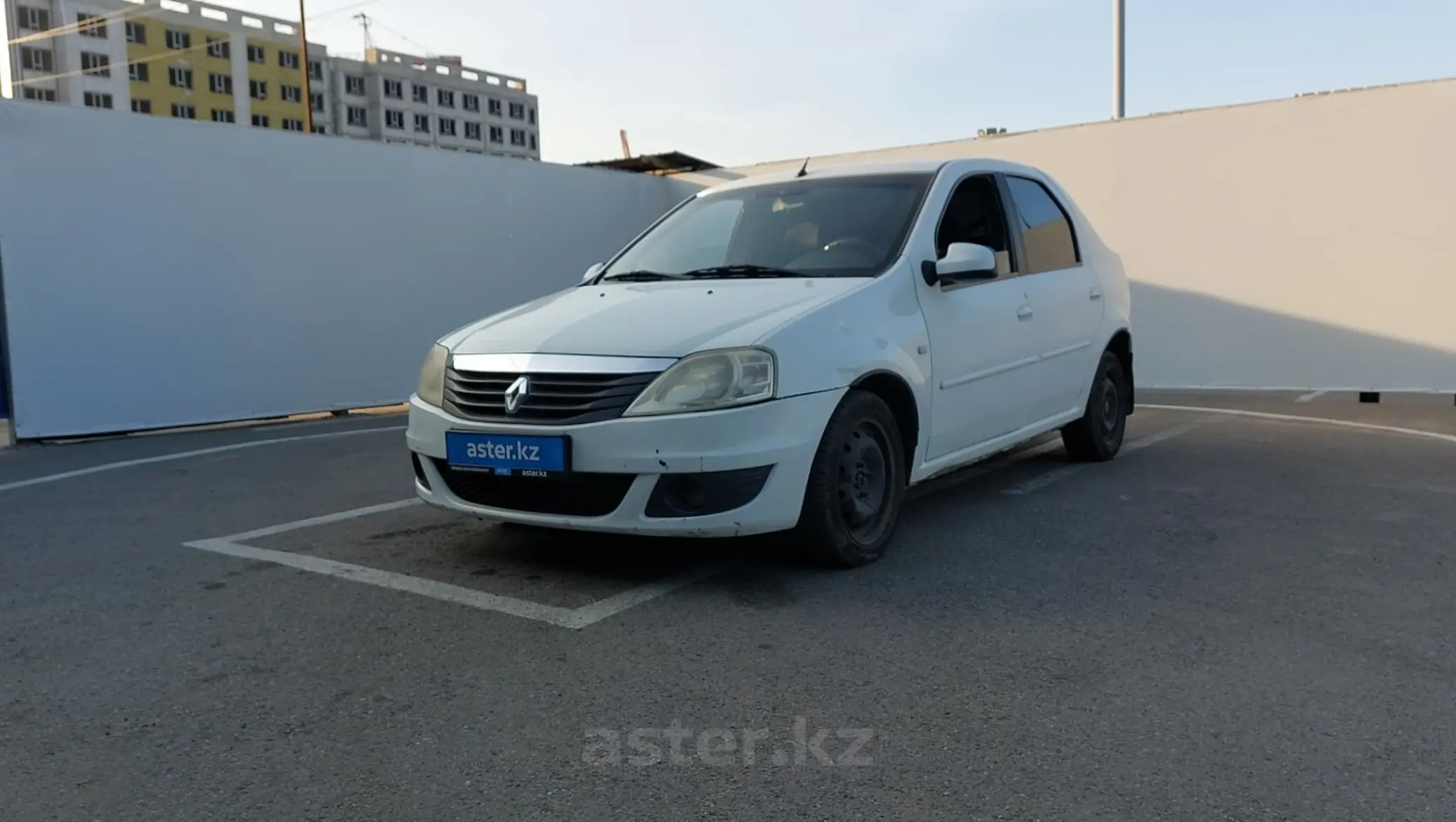 Renault Logan 2011