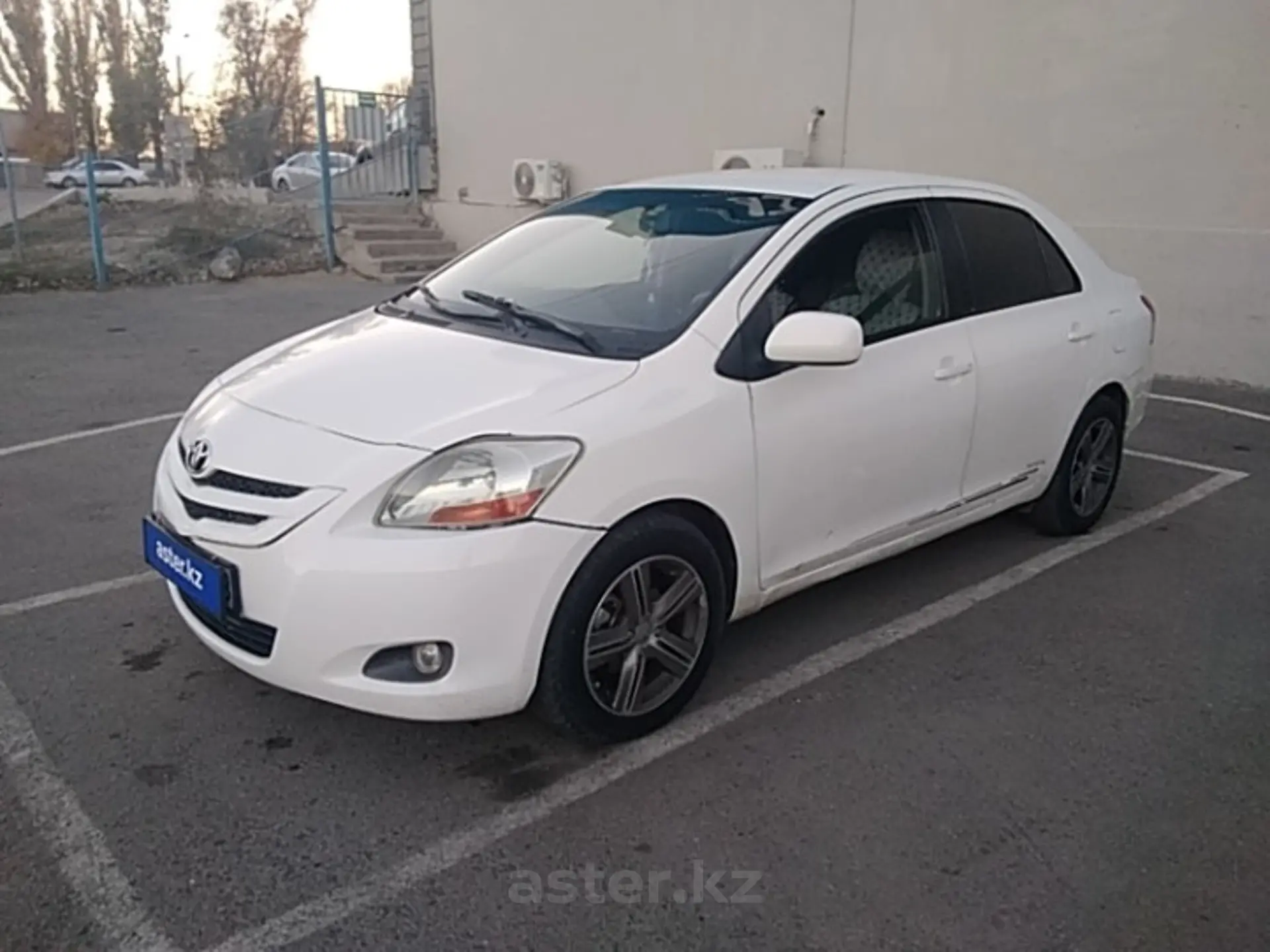 Toyota Yaris 2010