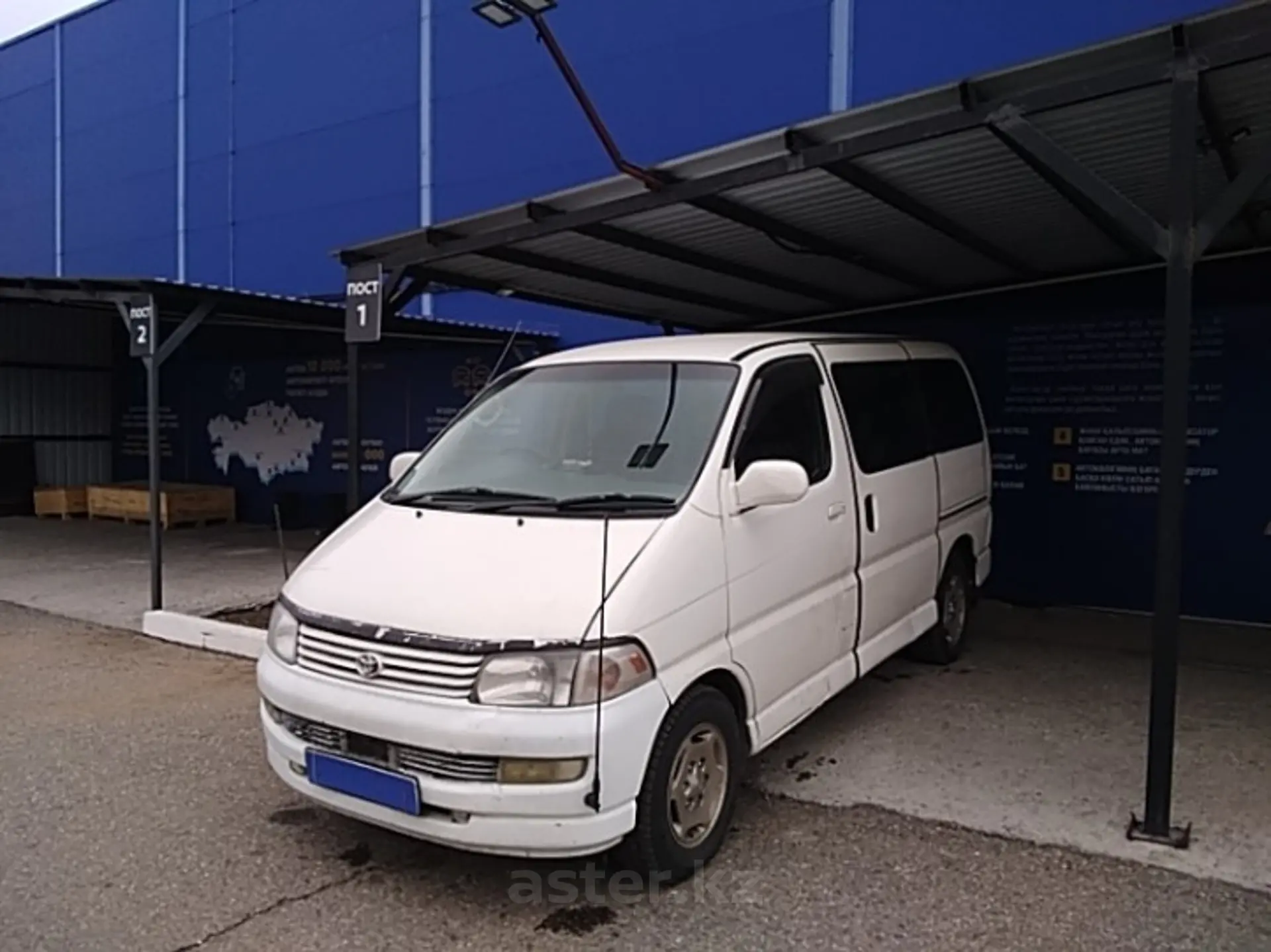 Toyota HiAce 1998