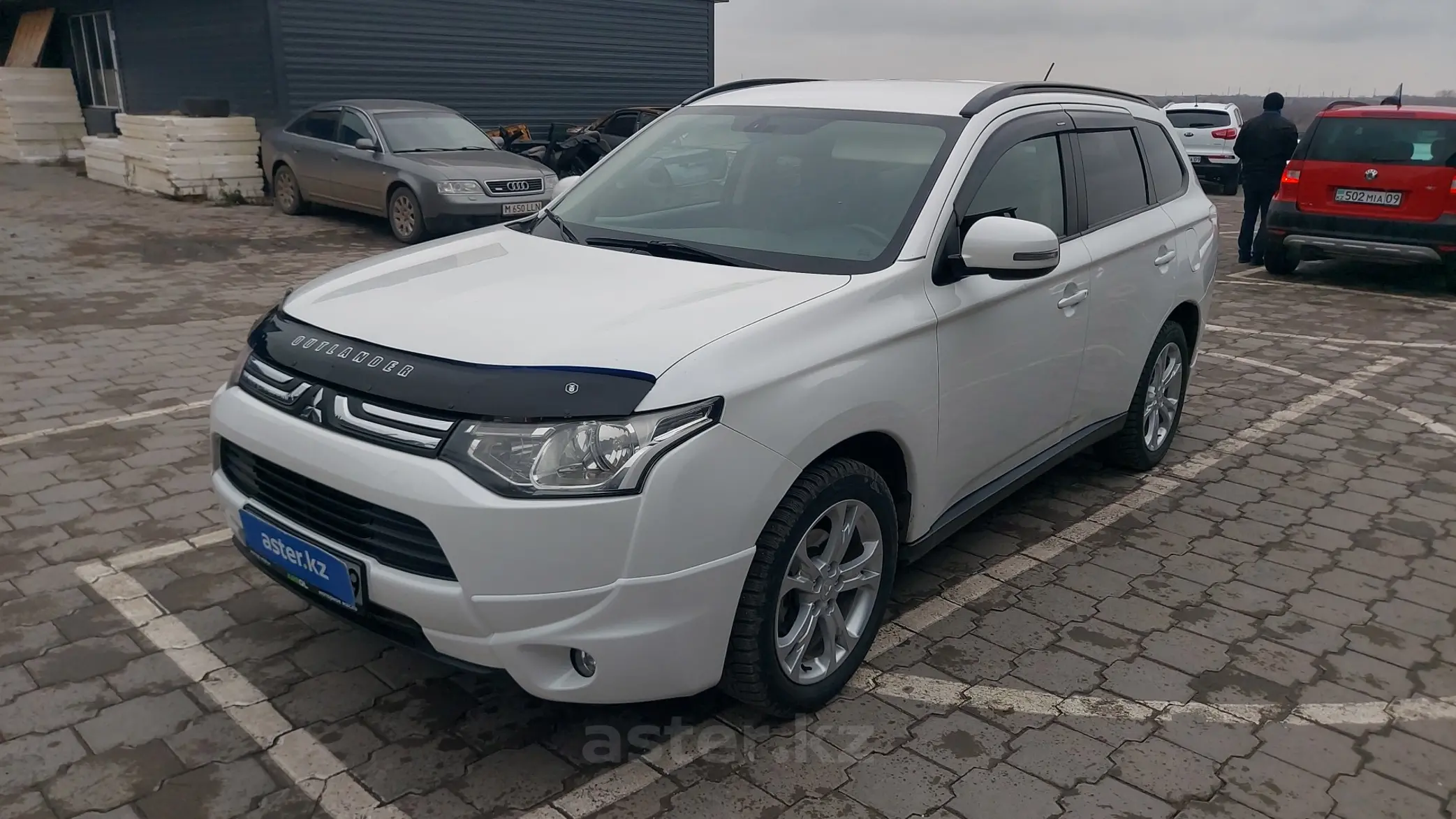 Mitsubishi Outlander 2013