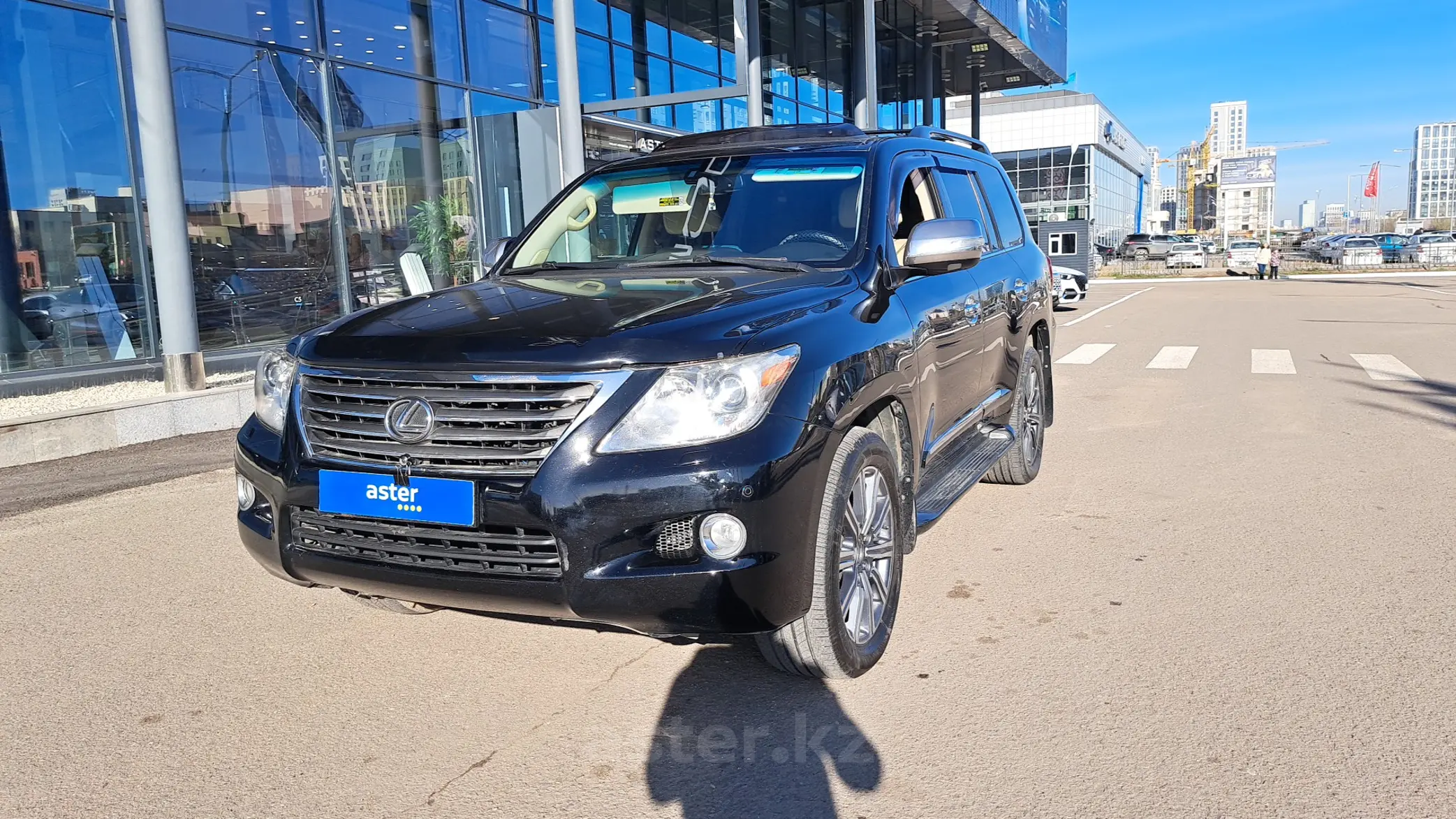 Lexus LX 2010