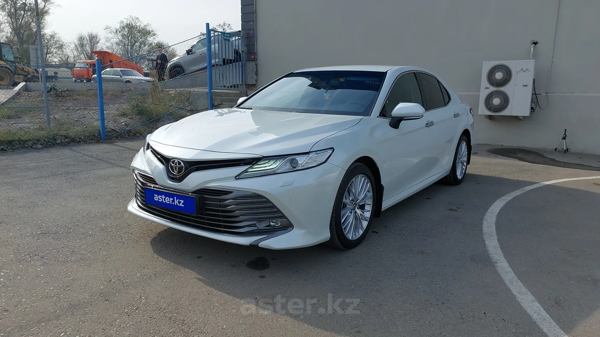 Toyota Camry 2019