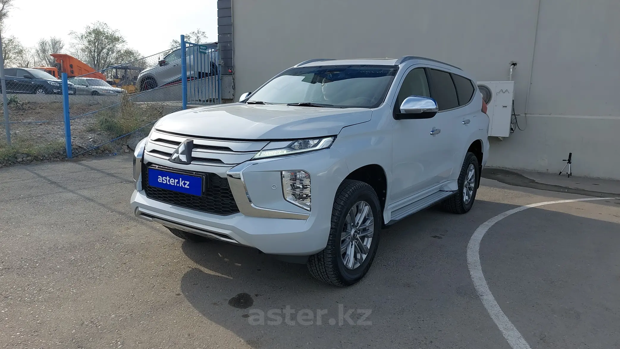 Mitsubishi Pajero Sport 2020