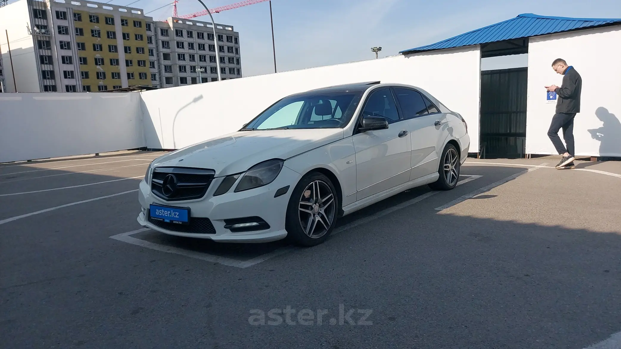 Mercedes-Benz E-Класс 2012