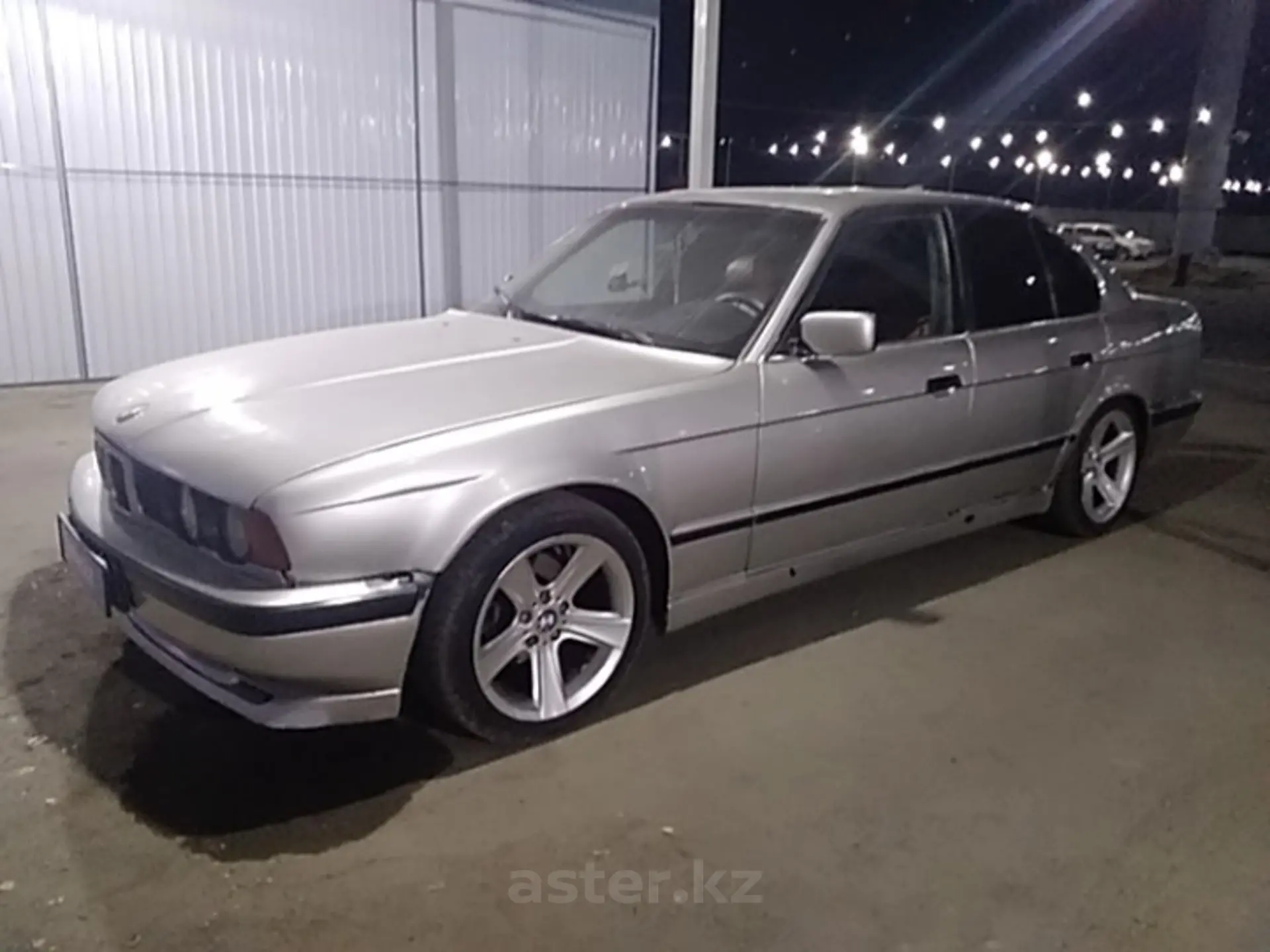 BMW 5 серии 1992