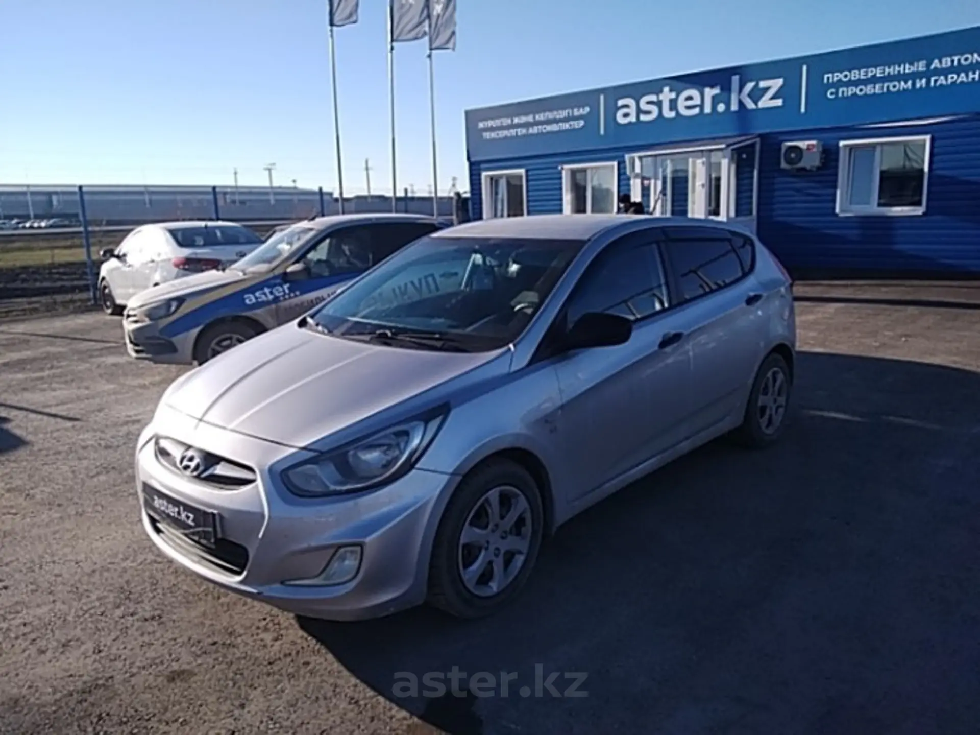 Hyundai Accent 2013