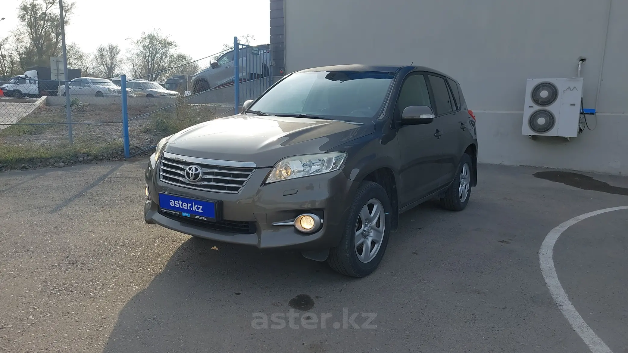 Toyota RAV4 2011