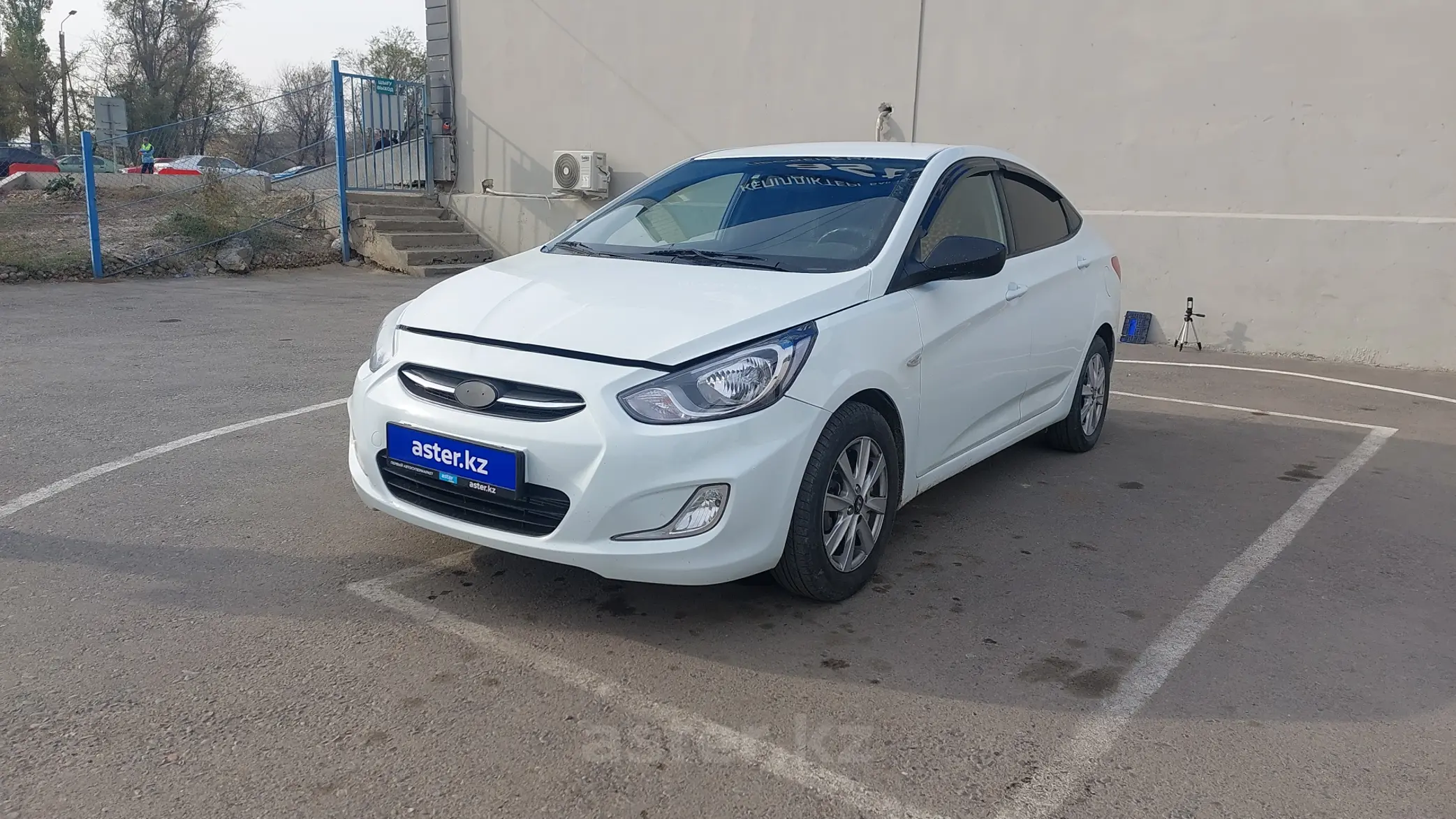 Hyundai Accent 2014