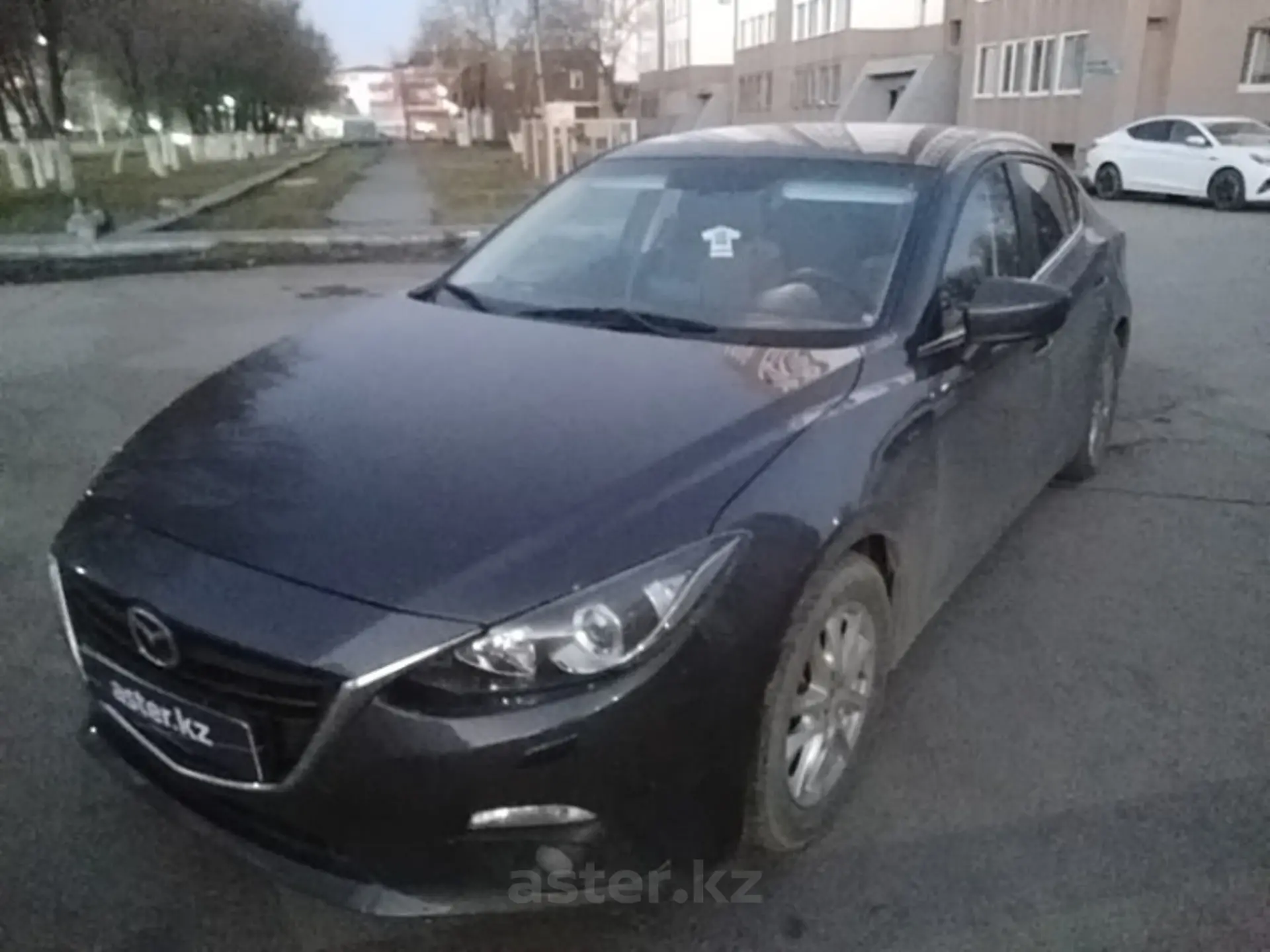 Mazda 3 2015