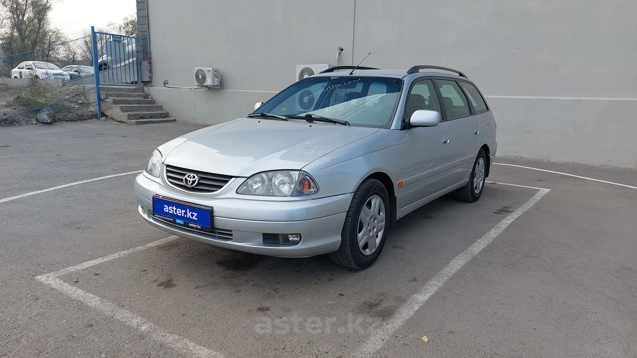 Toyota Avensis 2002