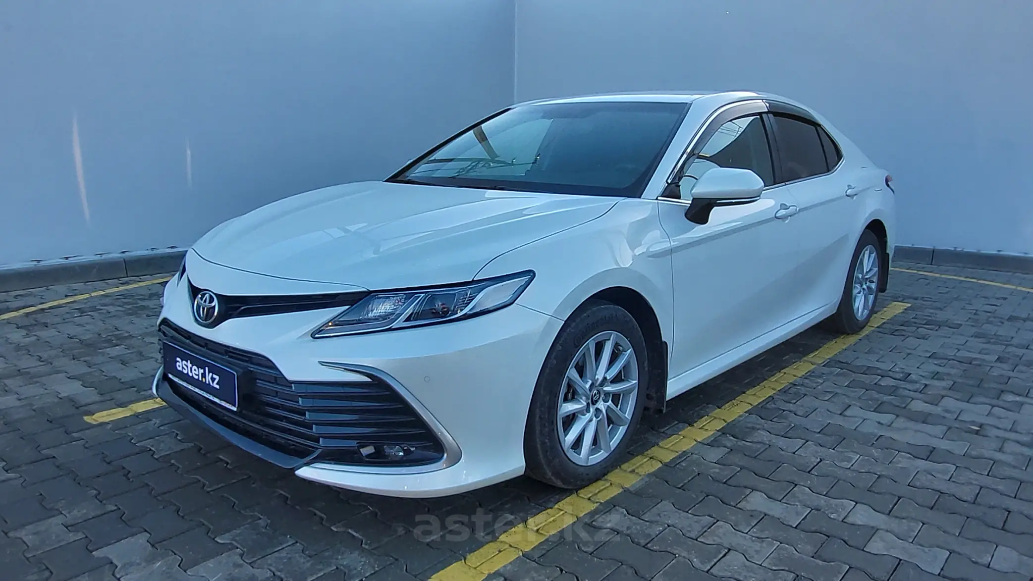 Toyota Camry 2021