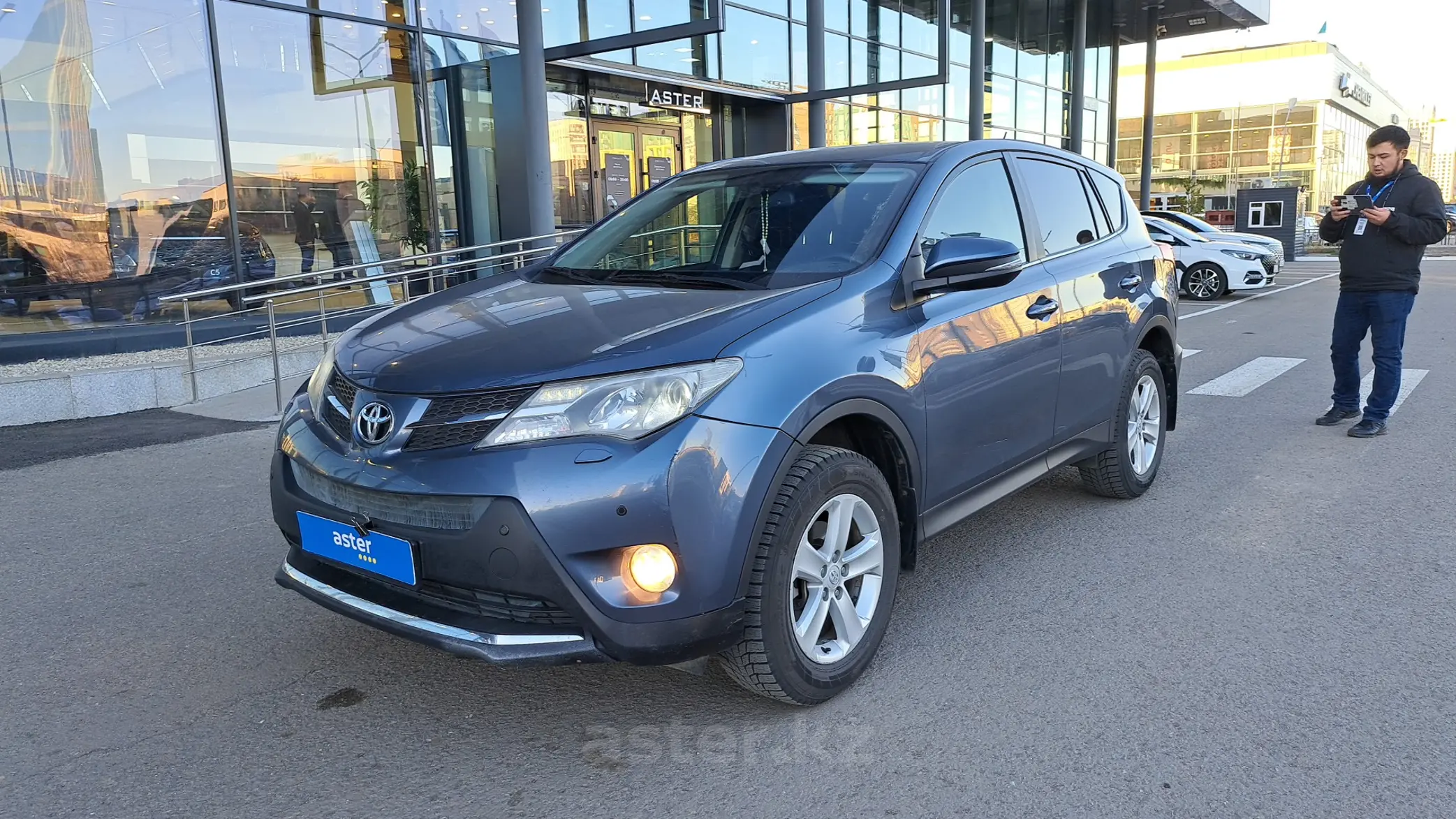 Toyota RAV4 2013