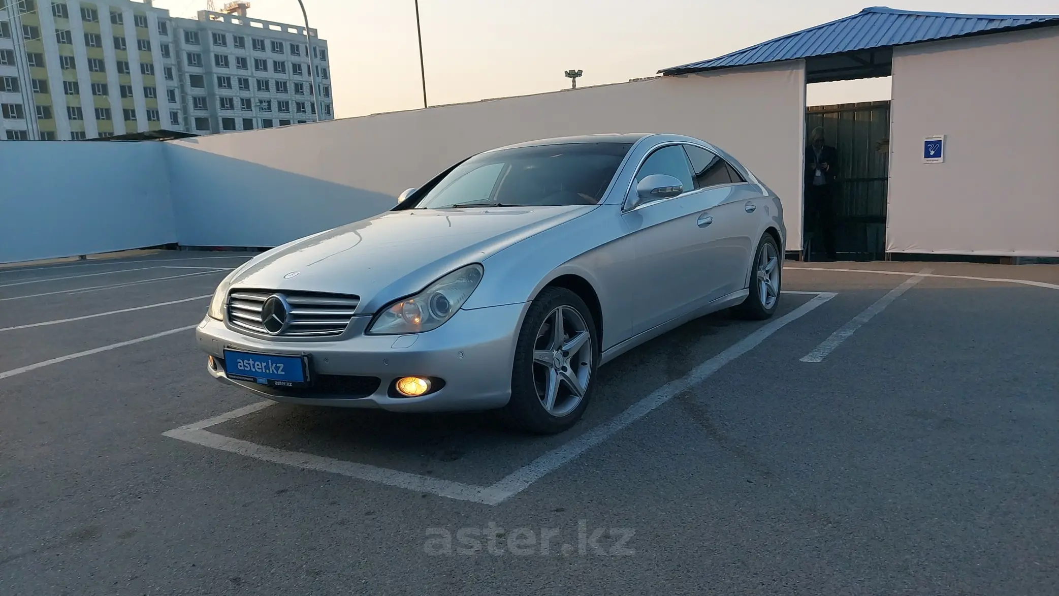 Mercedes-Benz CLS 2004