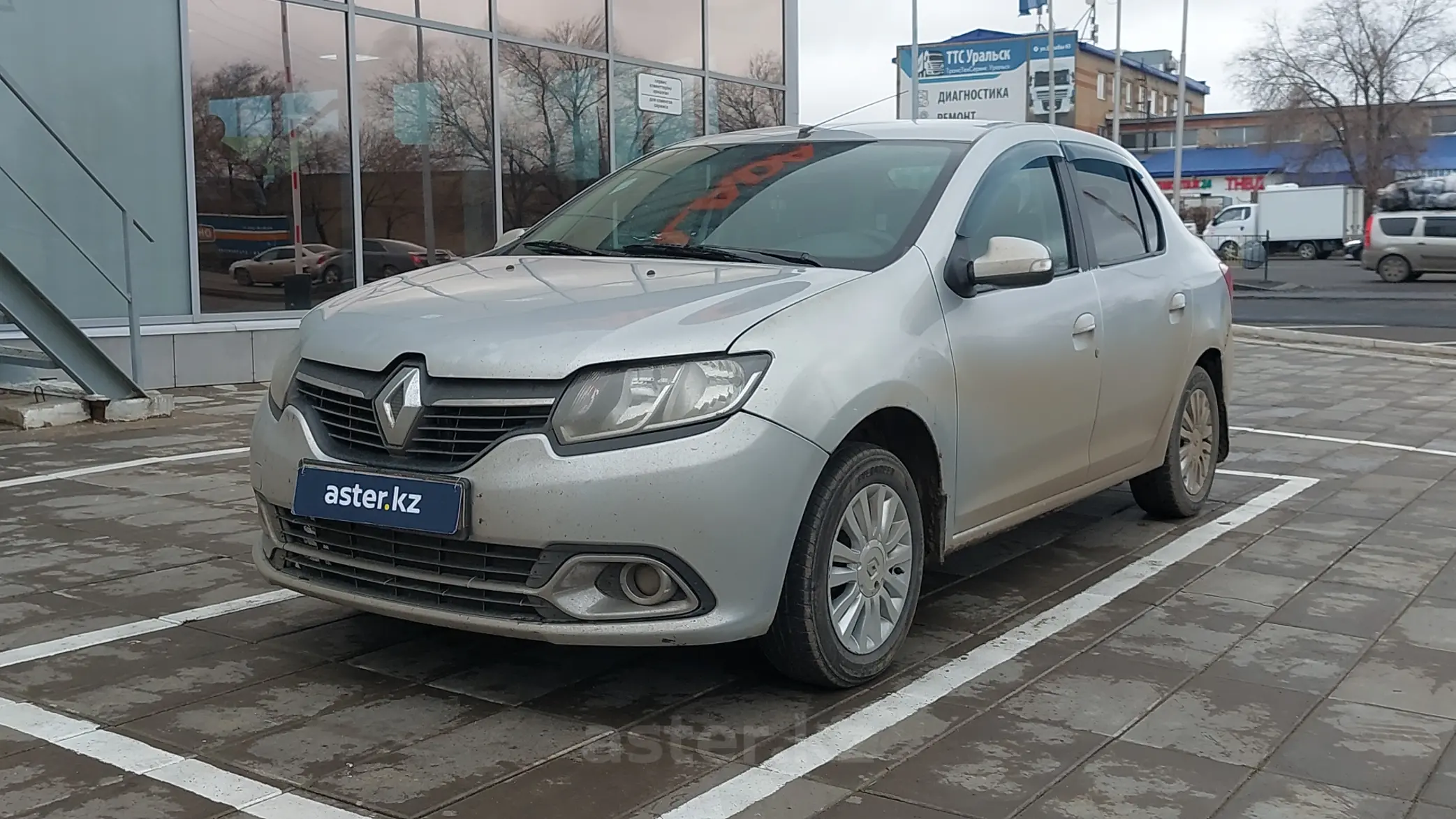 Renault Logan 2014