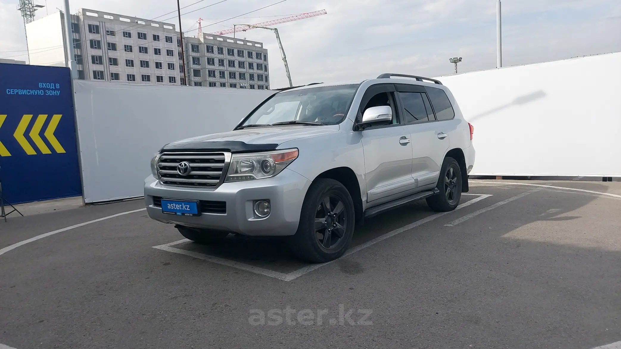 Toyota Land Cruiser 2013