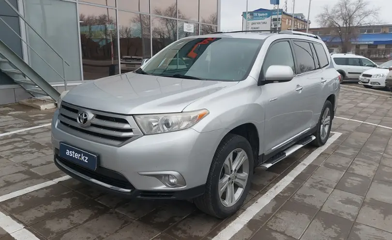 Toyota Highlander 2013 года за 13 500 000 тг. в Уральск