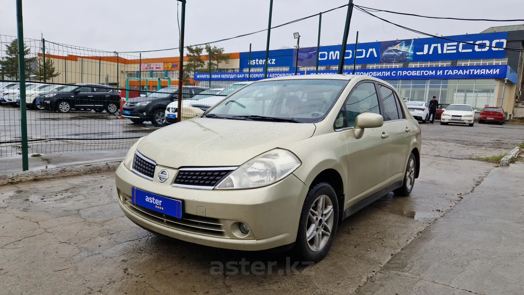 Nissan Tiida 2007