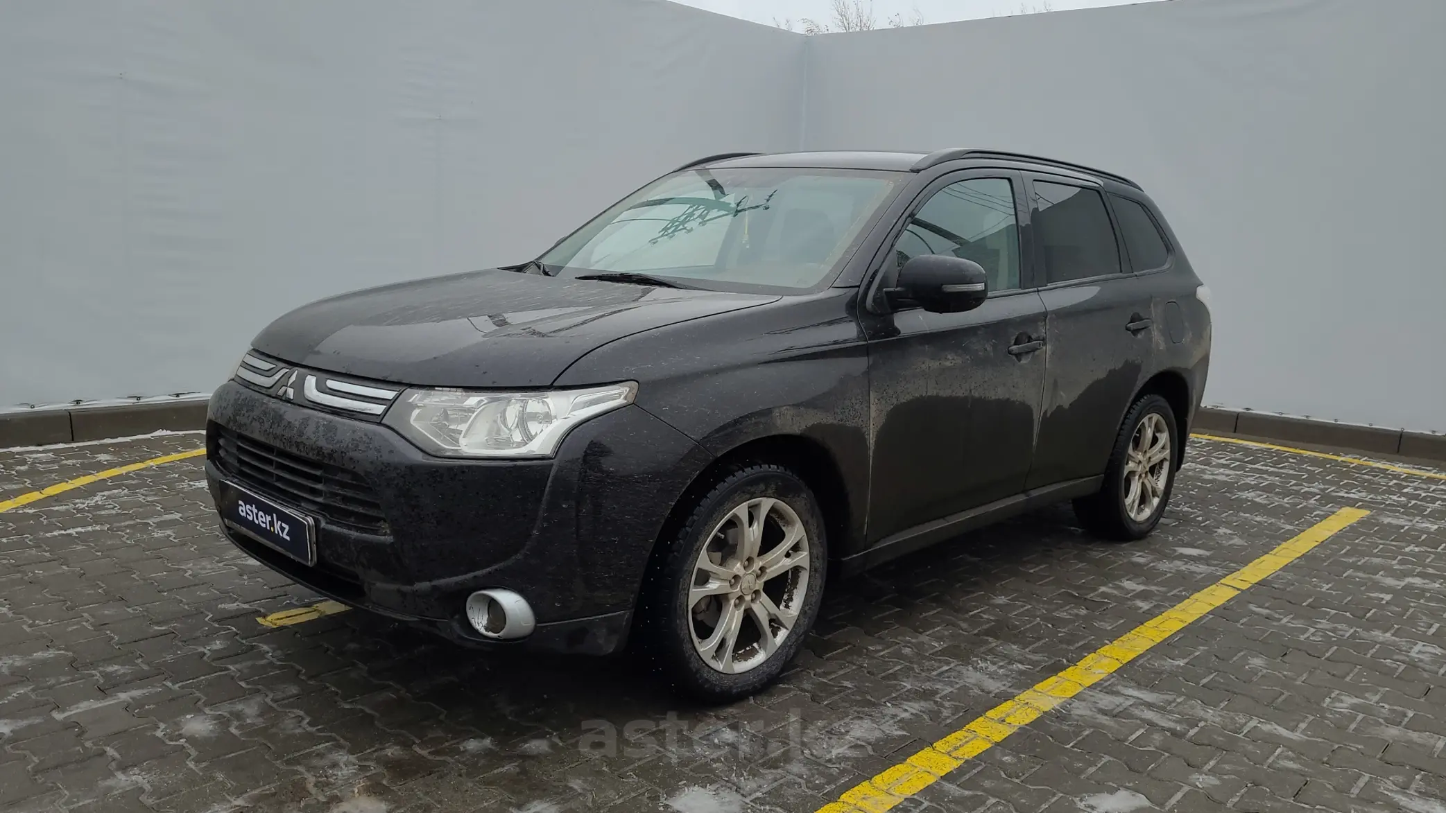 Mitsubishi Outlander 2012