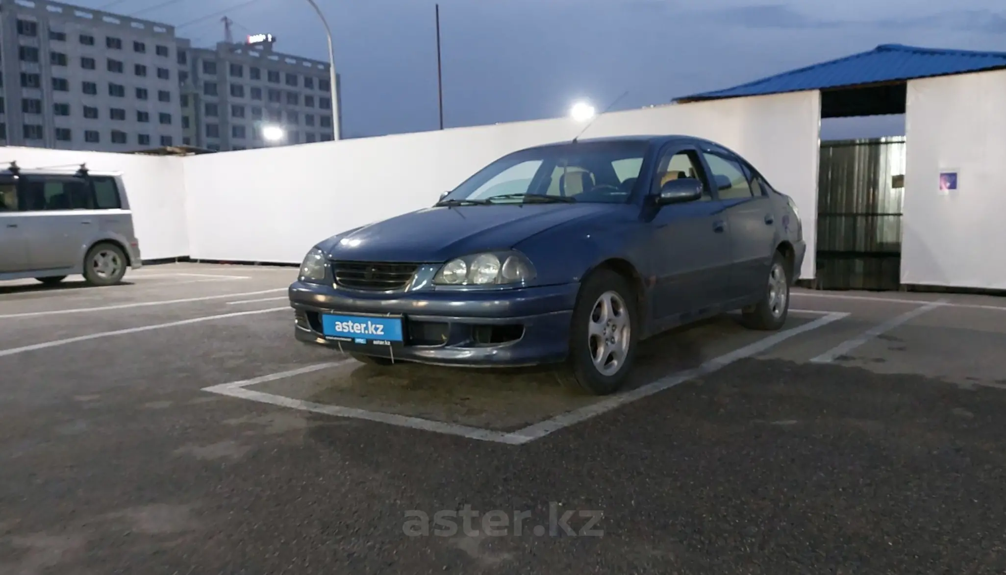 Toyota Avensis 1999