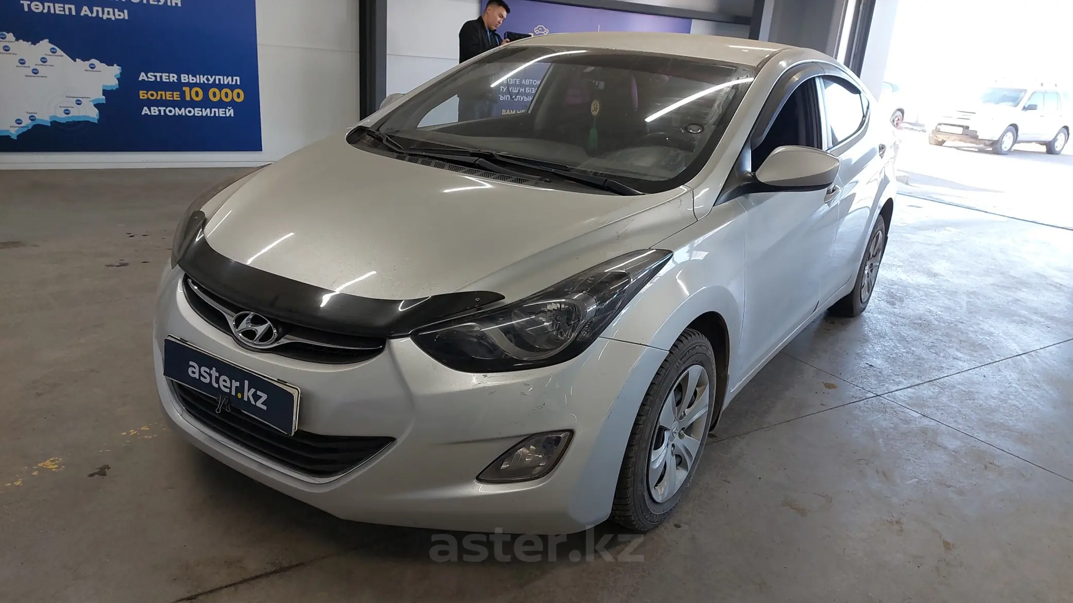 Hyundai Elantra 2011