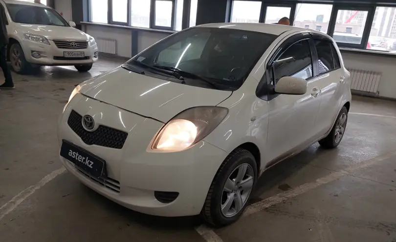 Toyota Yaris 2009 1 3