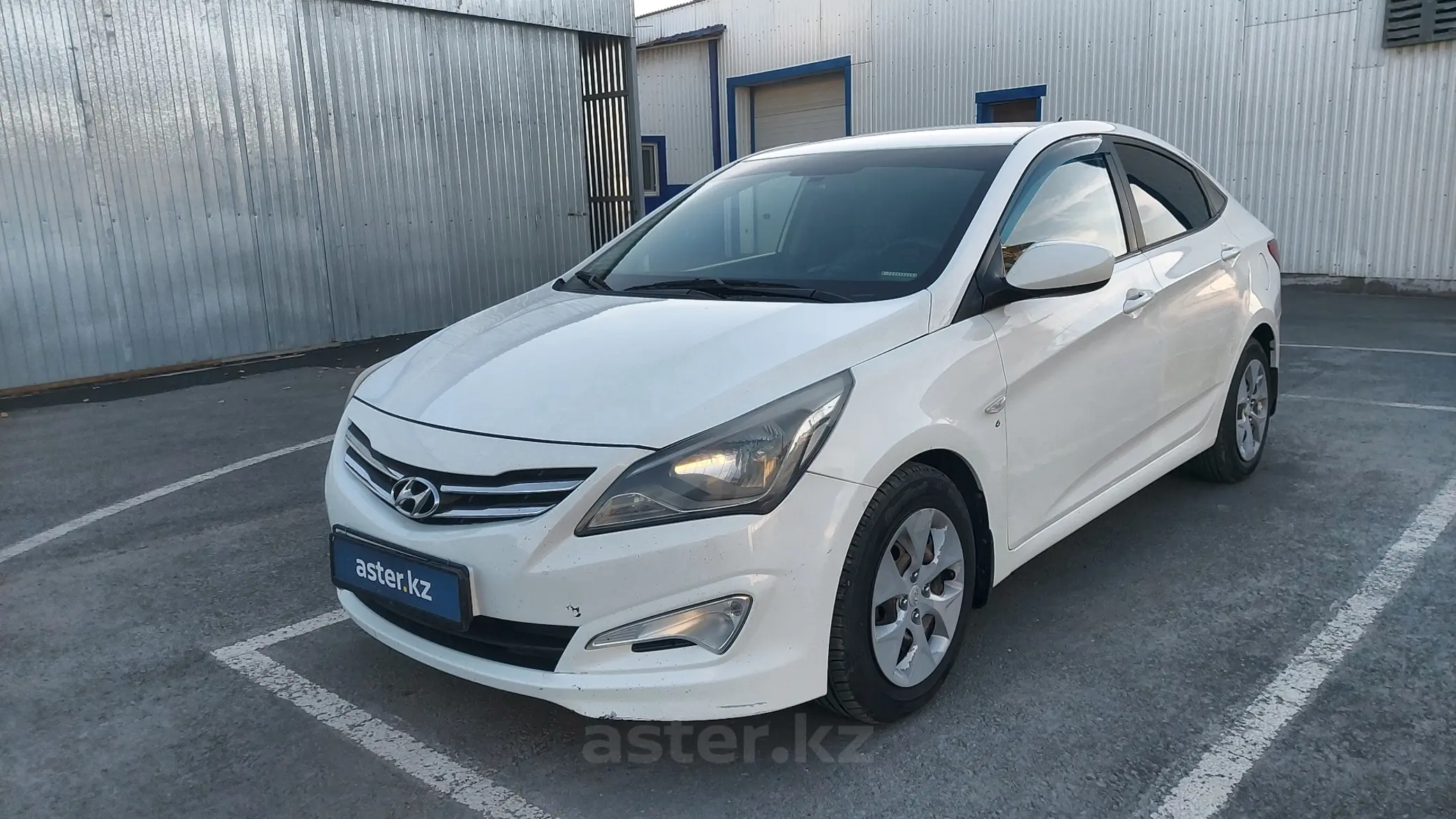 Hyundai Accent 2015