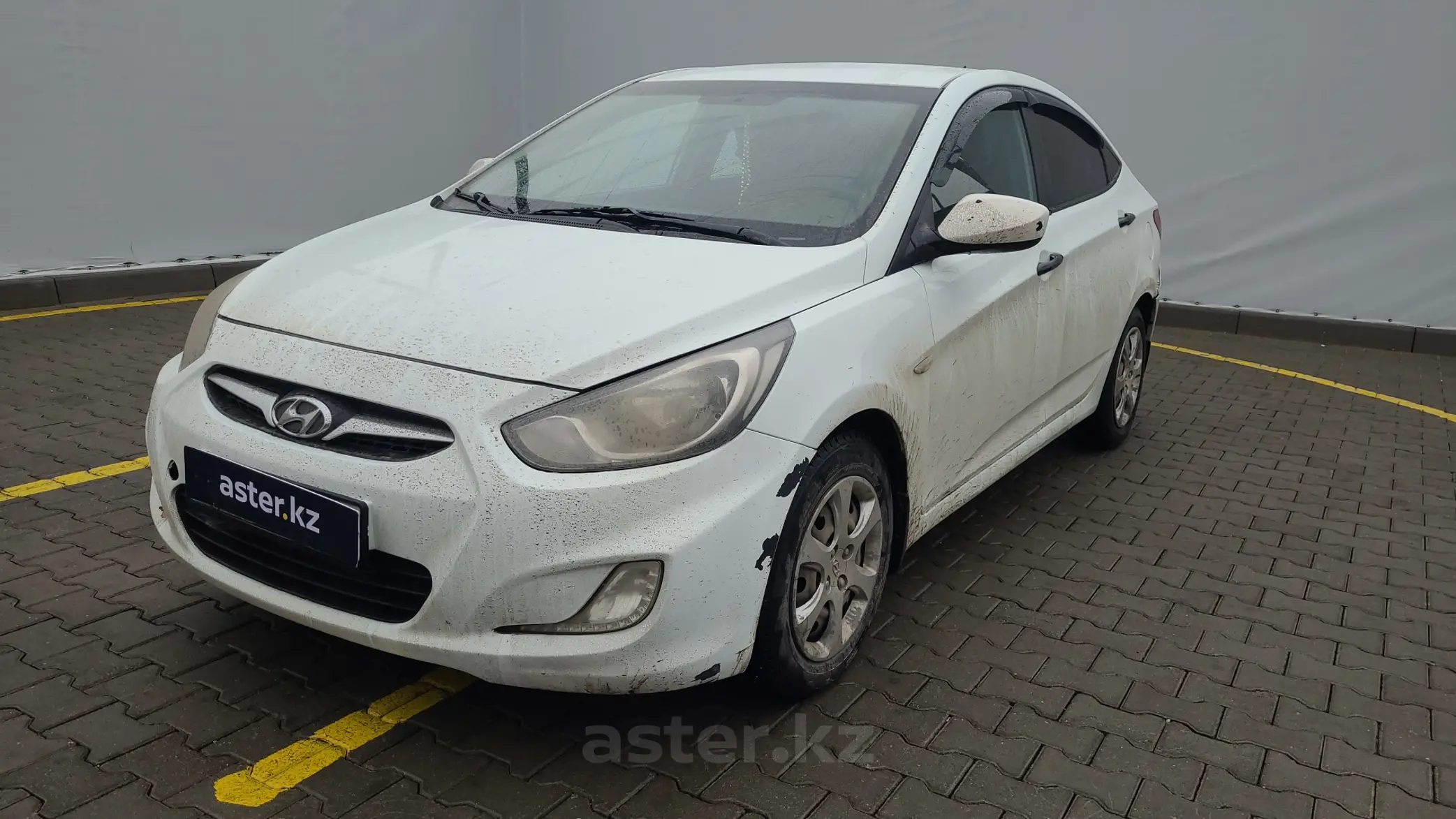 Hyundai Accent 2012