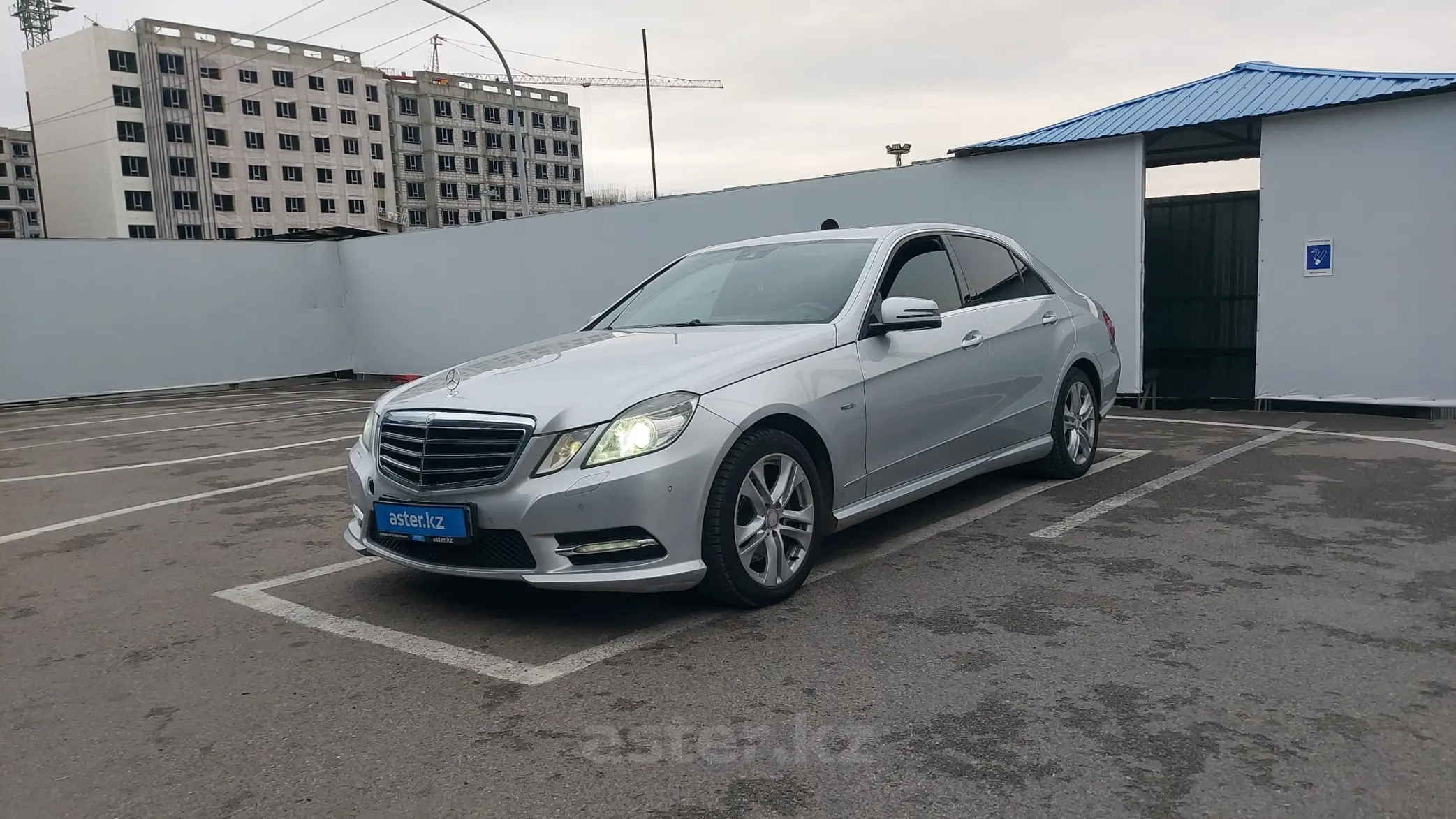 Mercedes-Benz E-Класс 2012