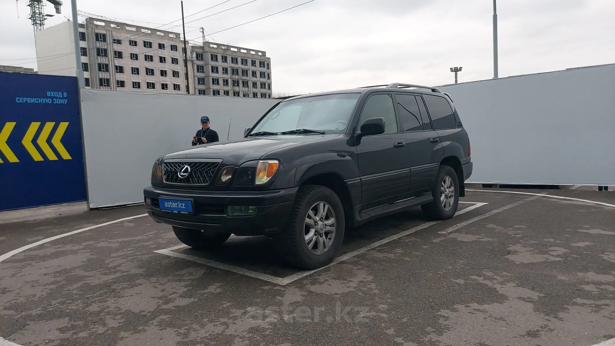 Lexus LX 2004