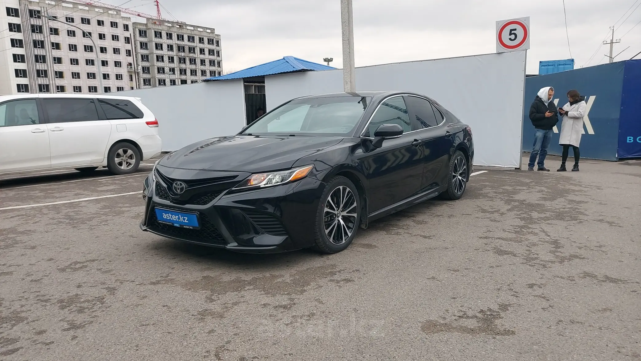 Toyota Camry 2019