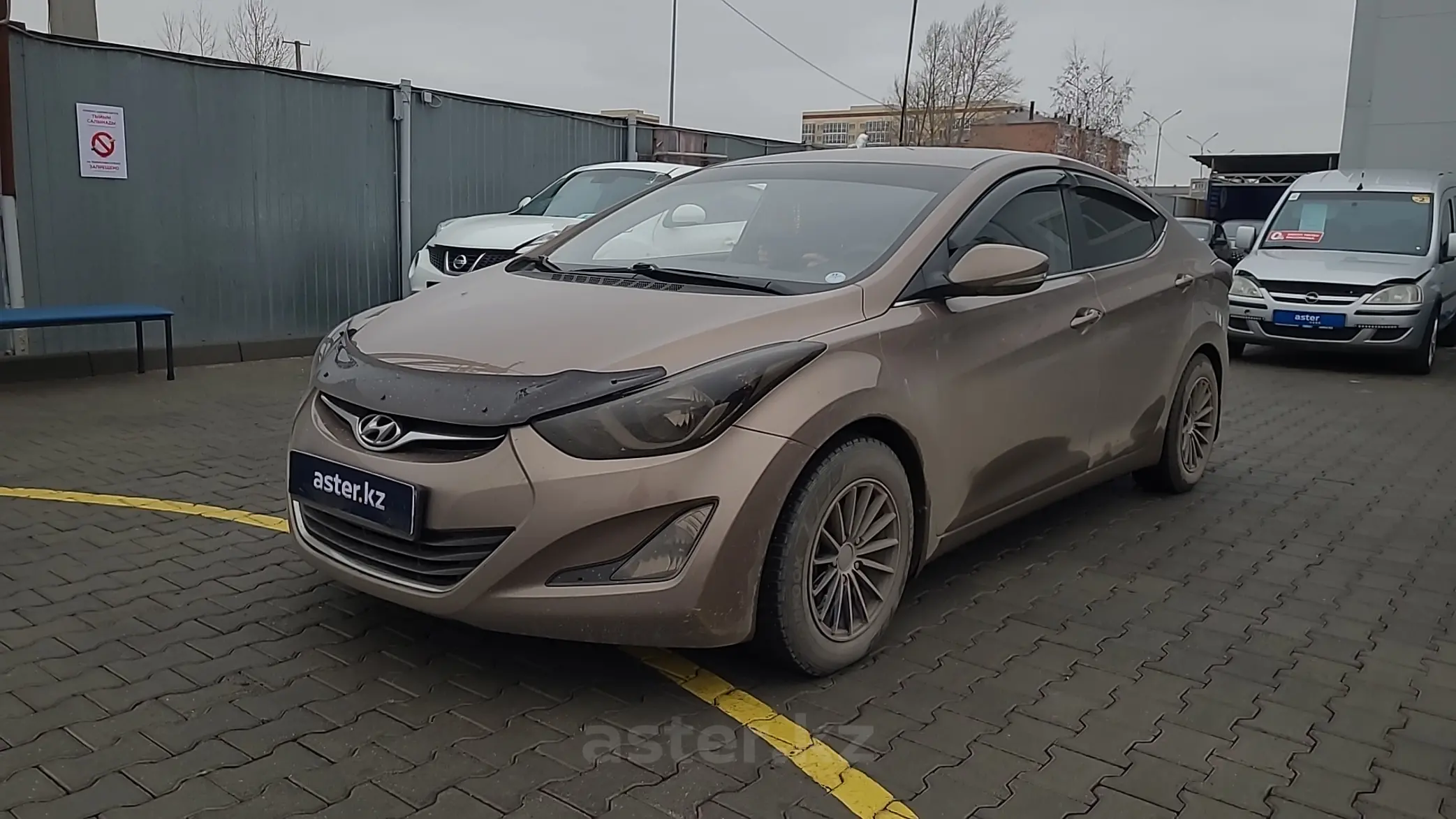 Hyundai Elantra 2013